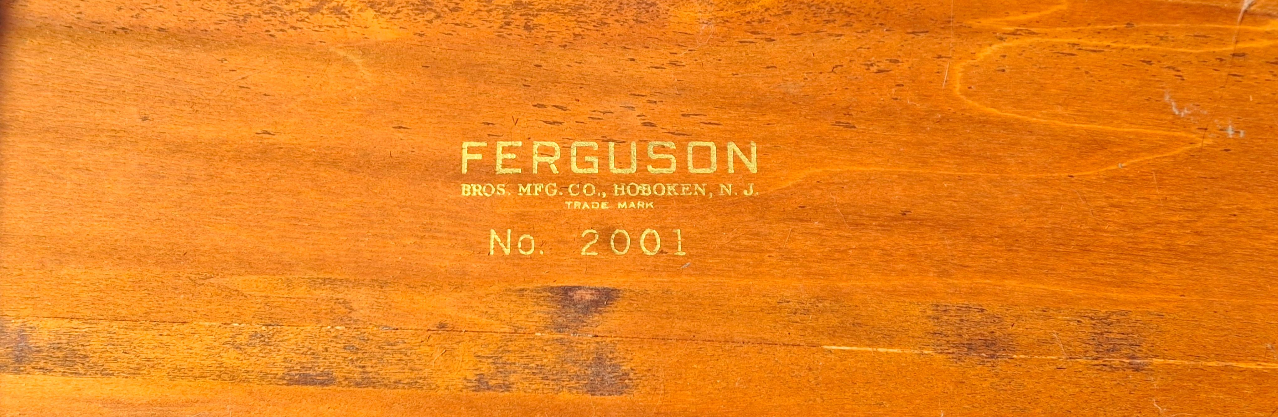 Table d'appoint en acajou de style Chippendale de Ferguson du début du 20e siècle en vente 5