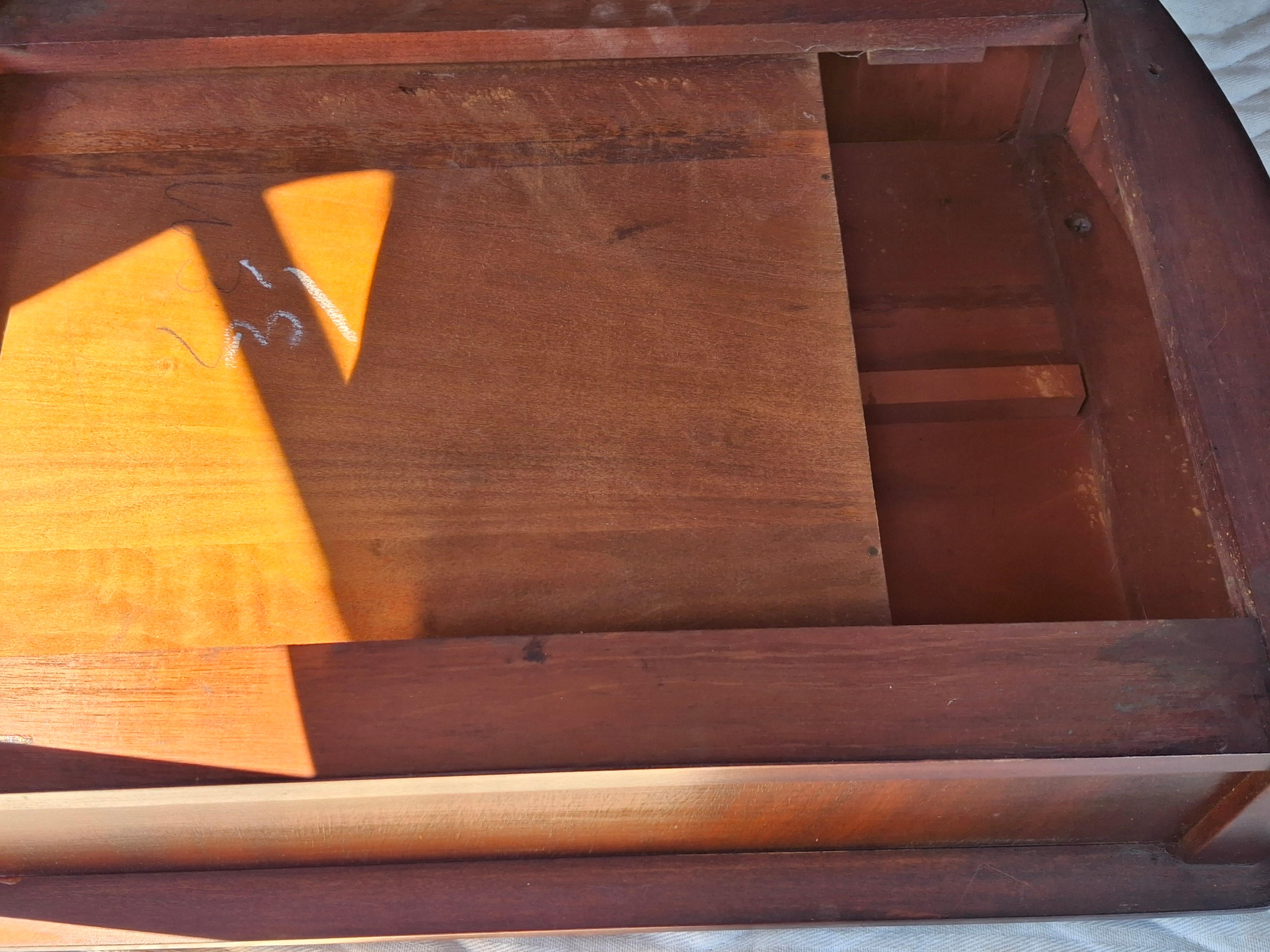 Table d'appoint en acajou de style Chippendale de Ferguson du début du 20e siècle en vente 6