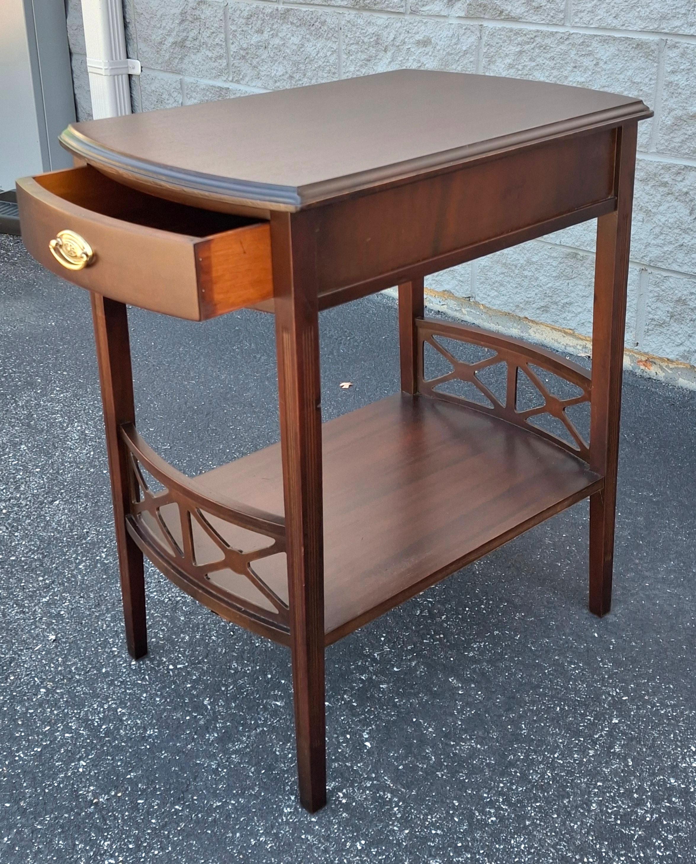 Américain Table d'appoint en acajou de style Chippendale de Ferguson du début du 20e siècle en vente