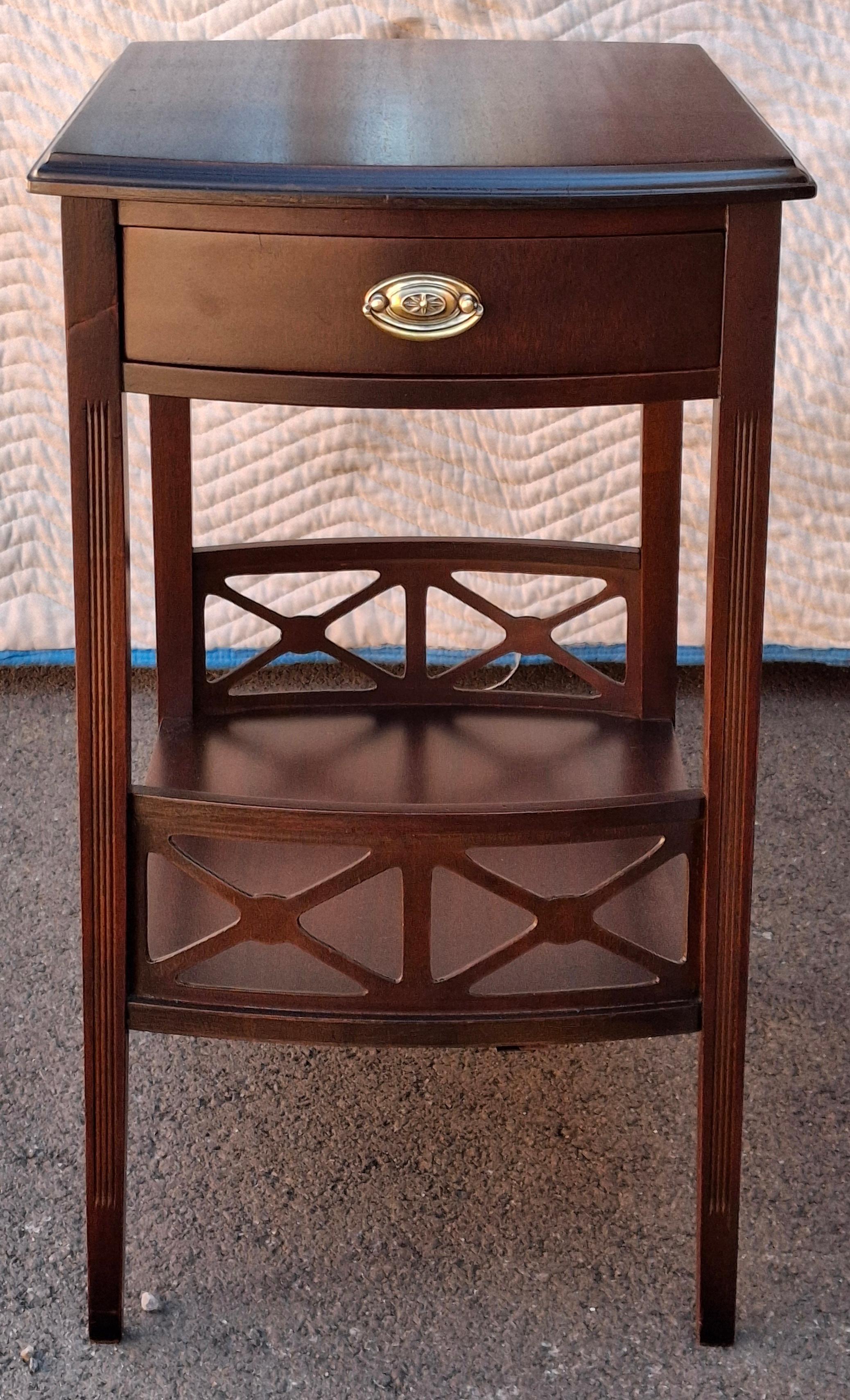 Table d'appoint en acajou de style Chippendale de Ferguson du début du 20e siècle en vente 1