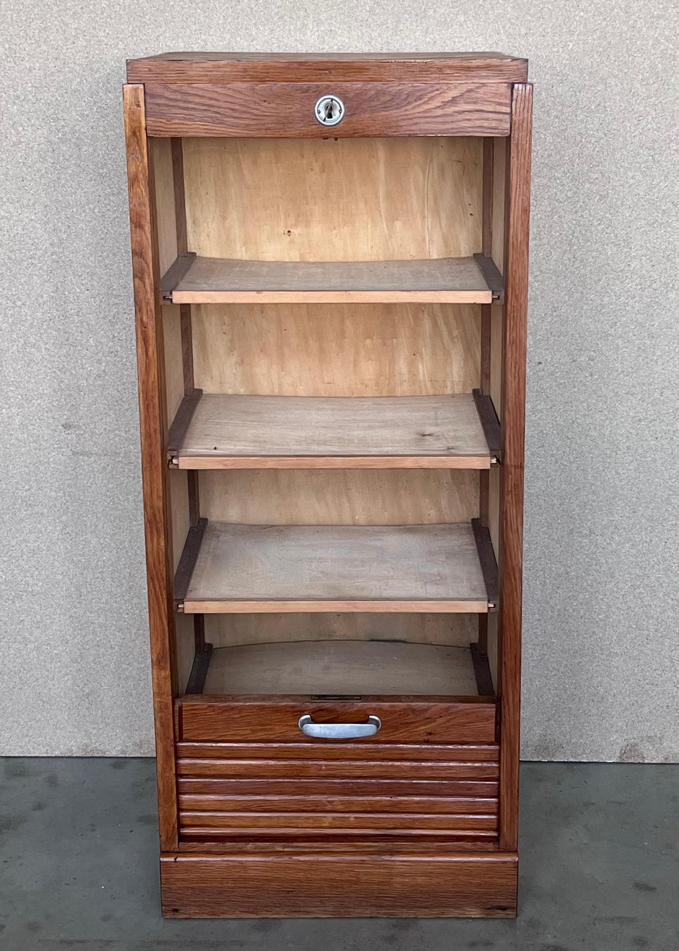 Early 20th Century Filing Cabinet with One Roller Louver Door & Five Shelves In Good Condition For Sale In Miami, FL
