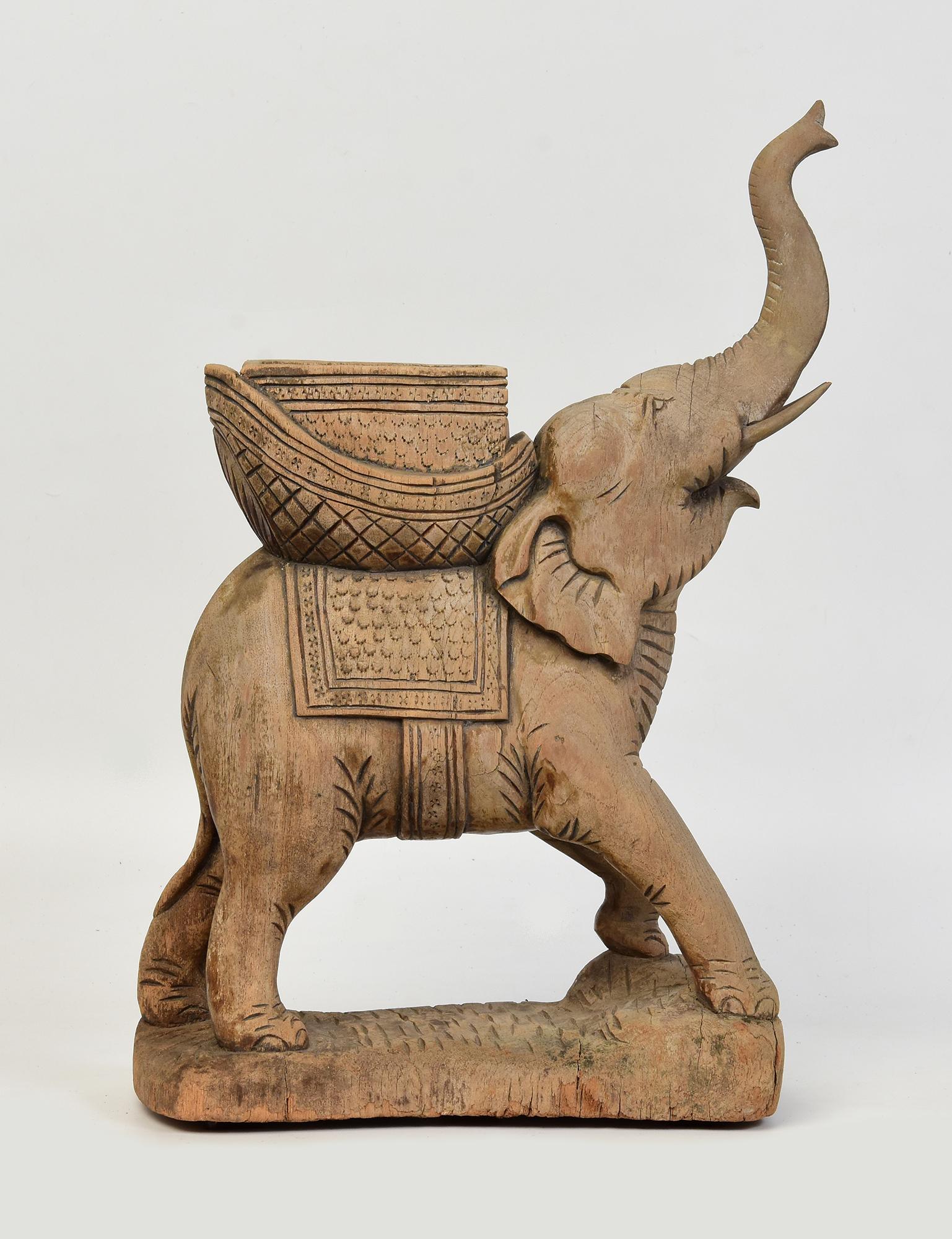 Early 20th Century, Finely Carved Asian Wooden Walking Elephant Animal Statue For Sale 5