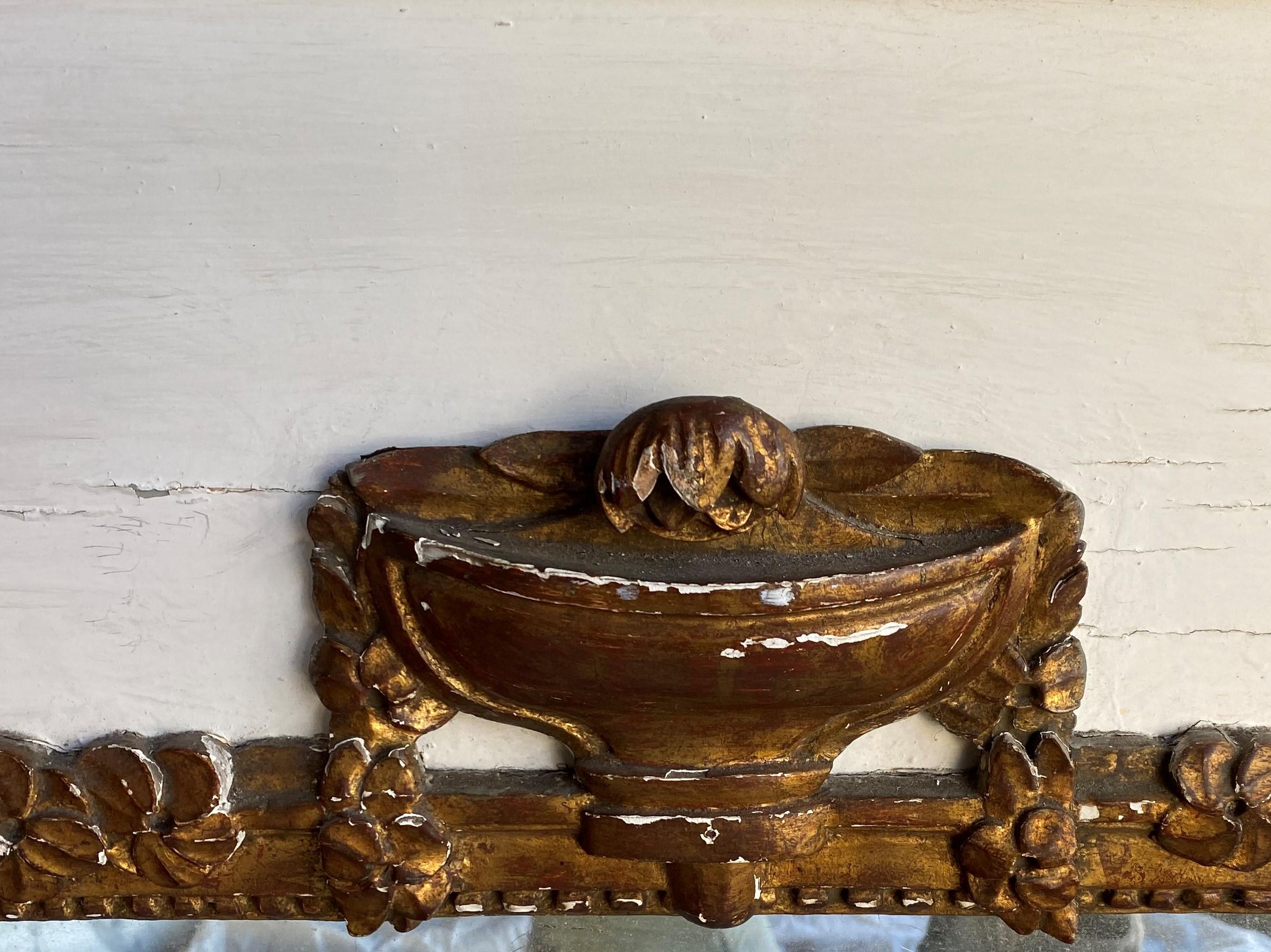 Provincial français Miroir Trumeau du début du 20e siècle, peint à la main, sculpté et en bois en vente