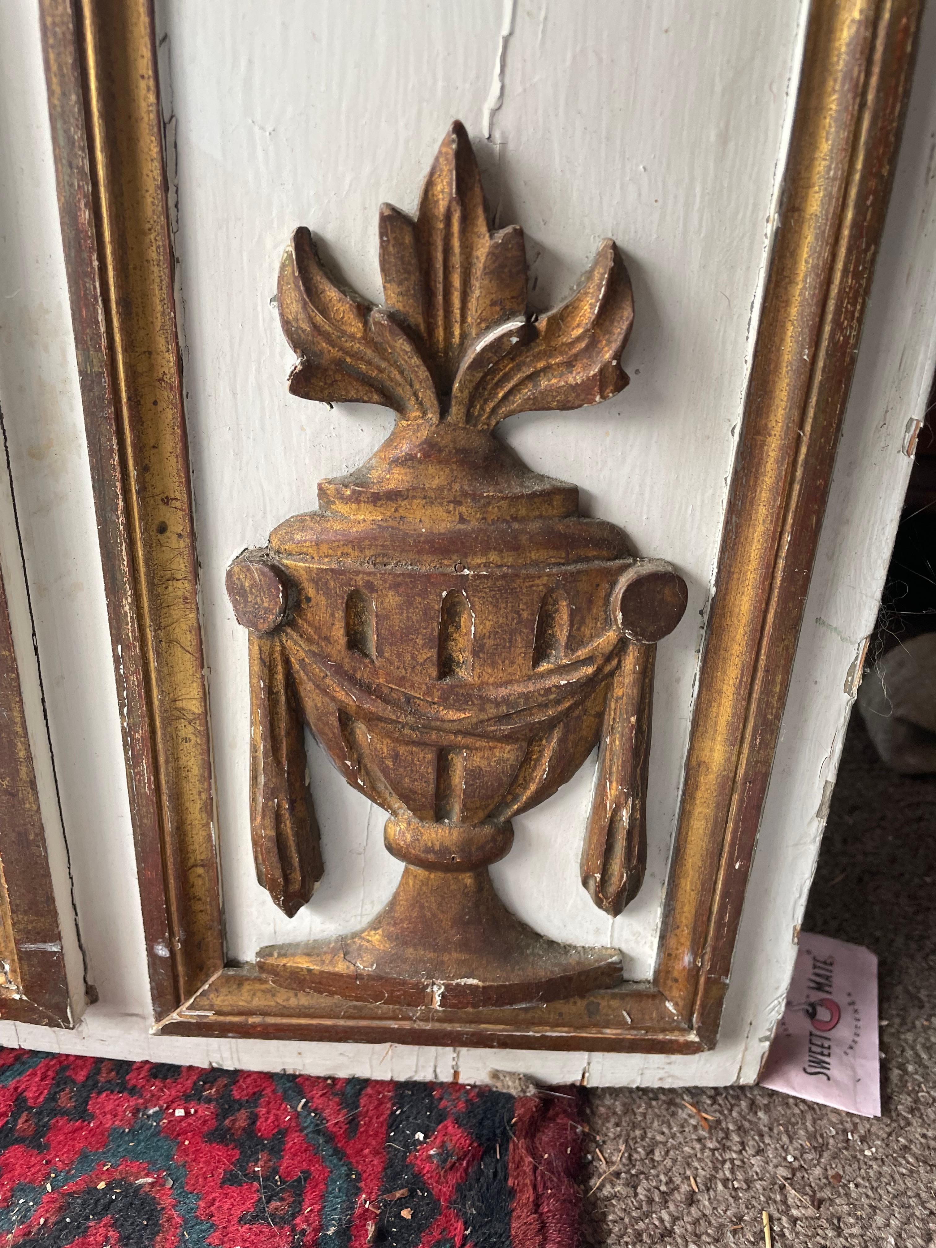 Bois Miroir Trumeau du début du 20e siècle, peint à la main, sculpté et en bois en vente