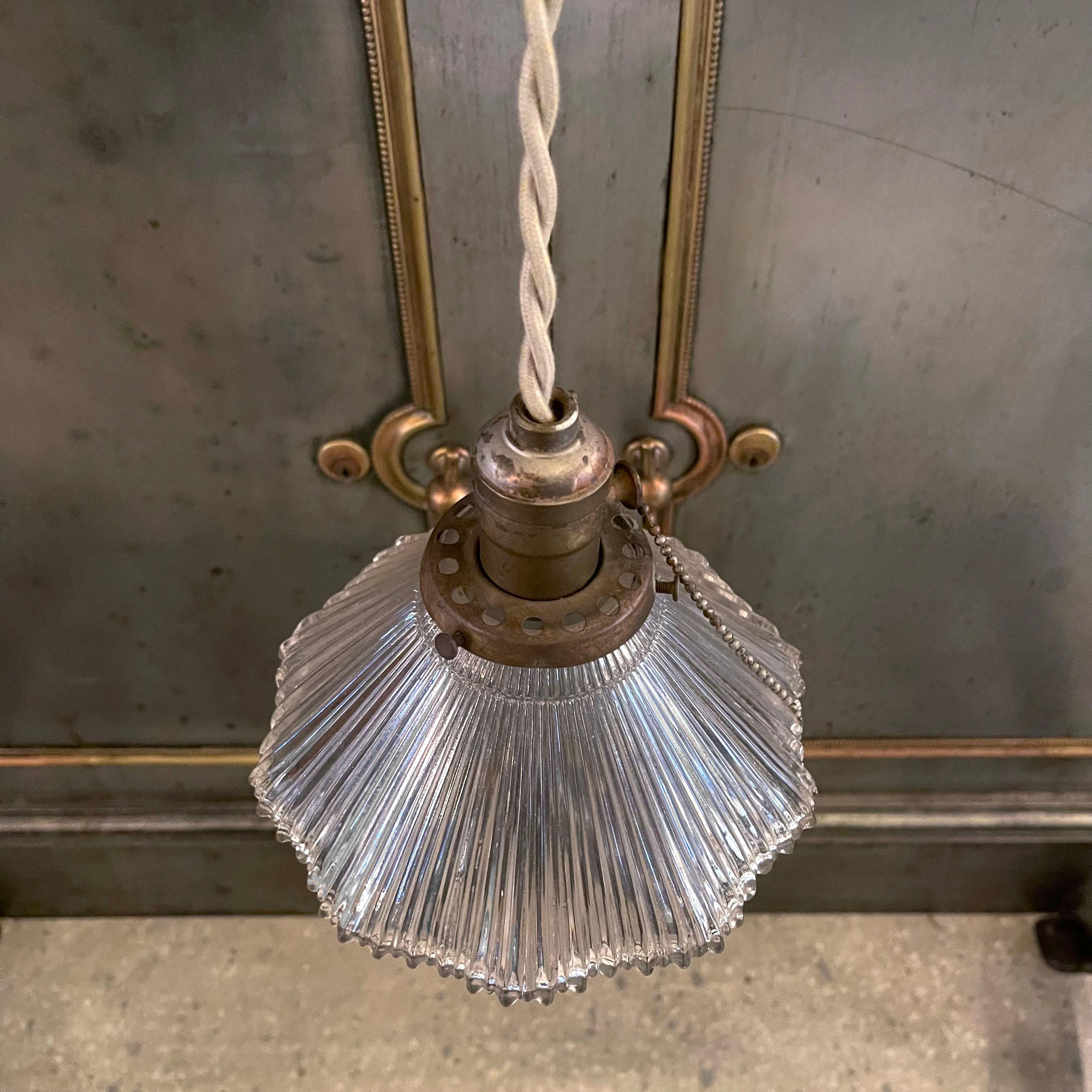 Early 20th Century Fluted Ruffle Glass Pendant Light In Good Condition In Brooklyn, NY