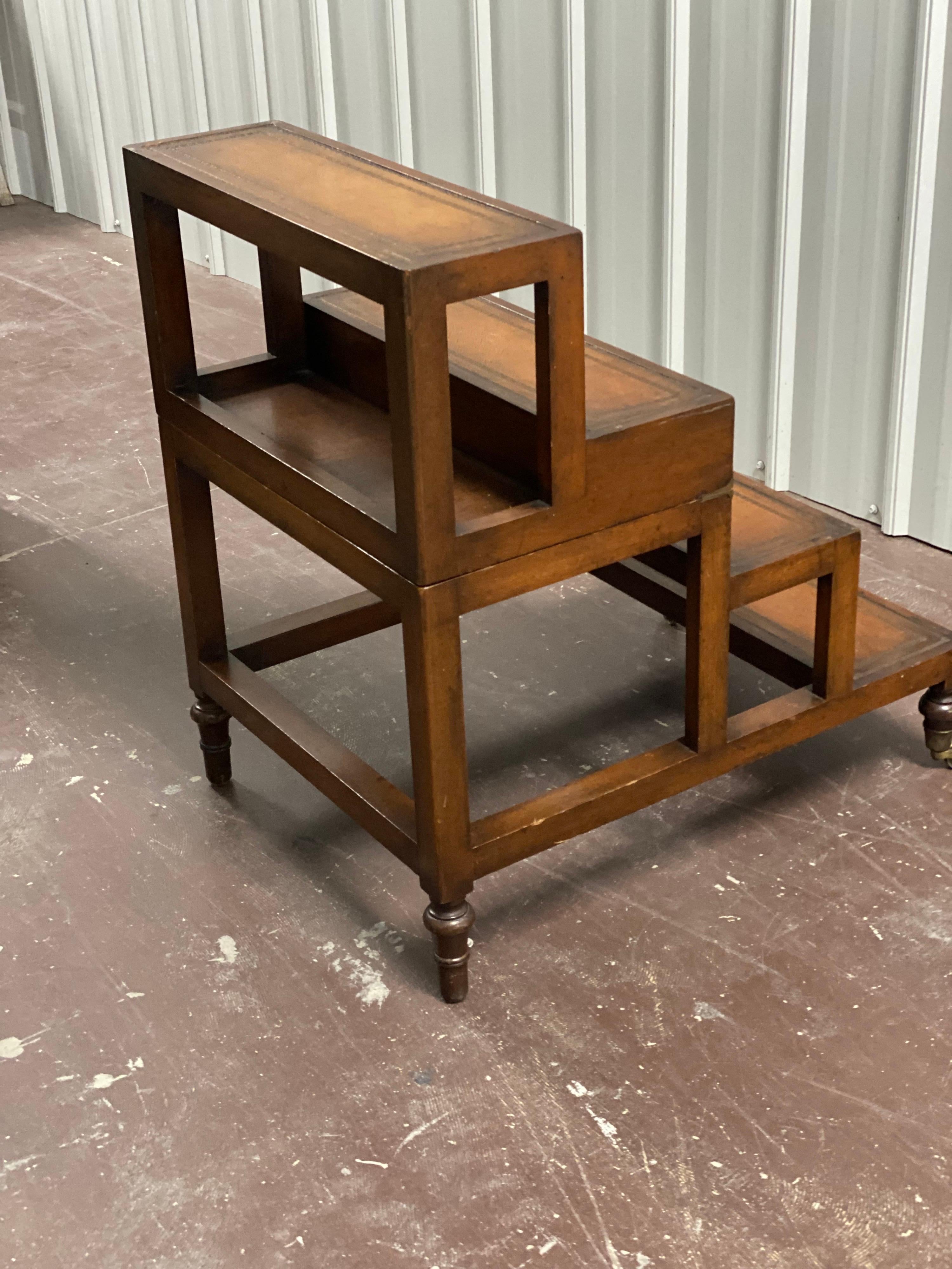 Early 20th Century Folding Library Steps/Table In Good Condition For Sale In Southampton, NY