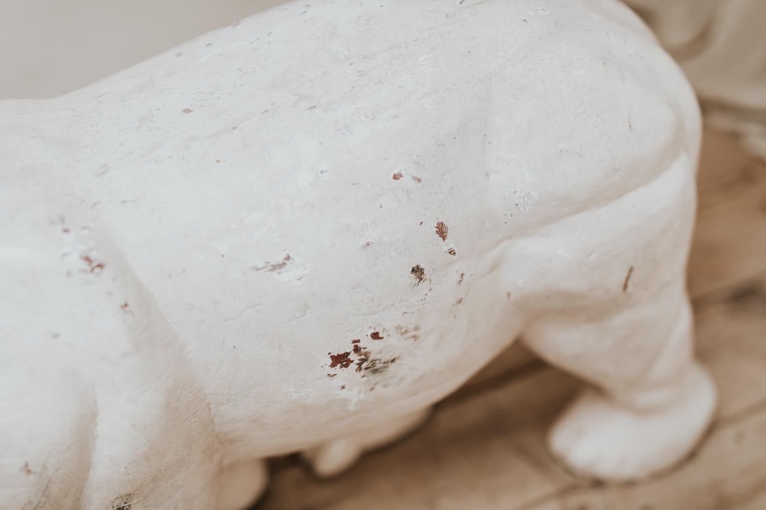 Early 20th Century Folk Art Carved Wood Polar Bear In Fair Condition In Brecht, BE