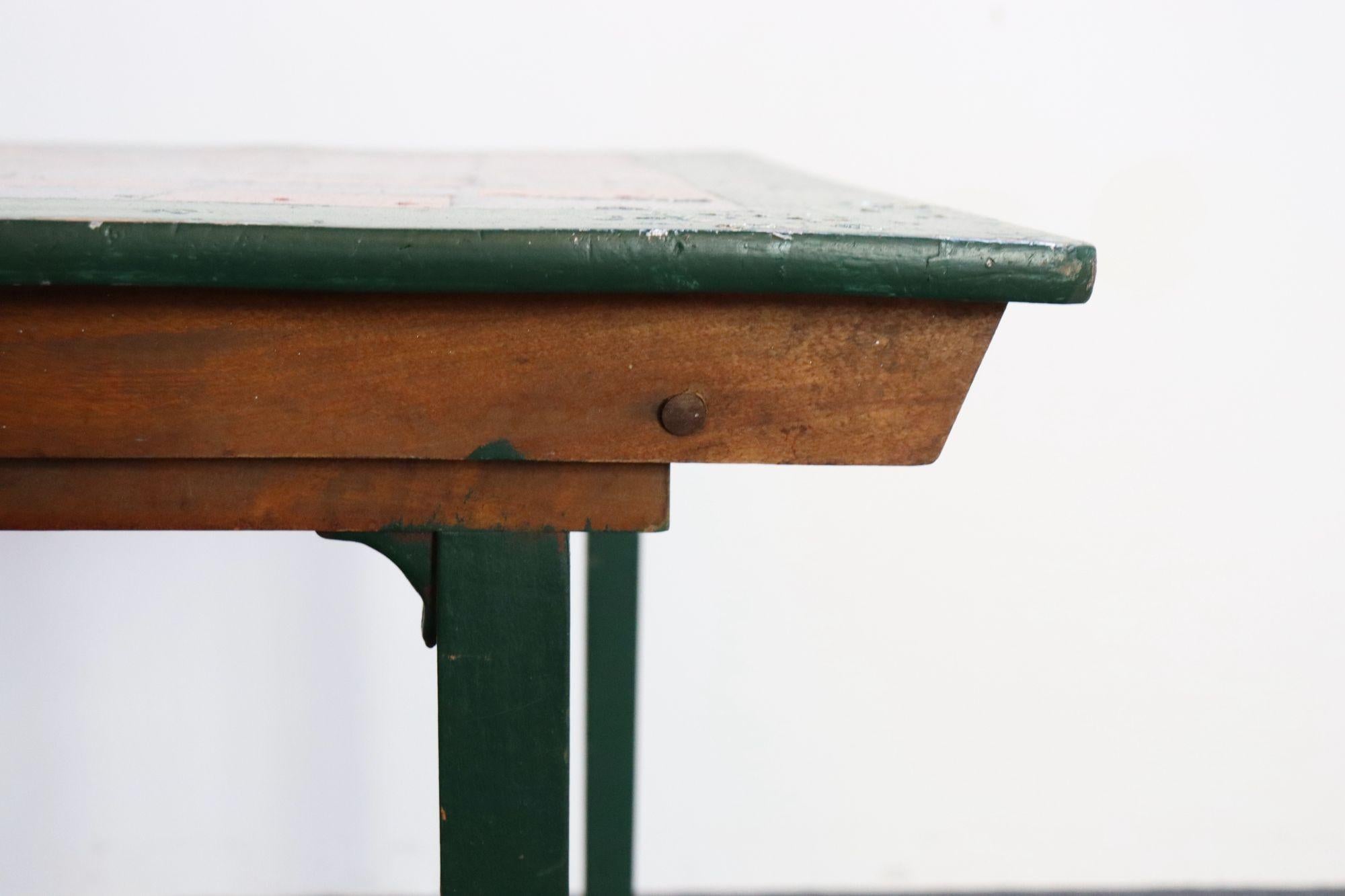 Early 20th Century Folk Art Hand-Painted Collapsible Game Table / Chess Board For Sale 15