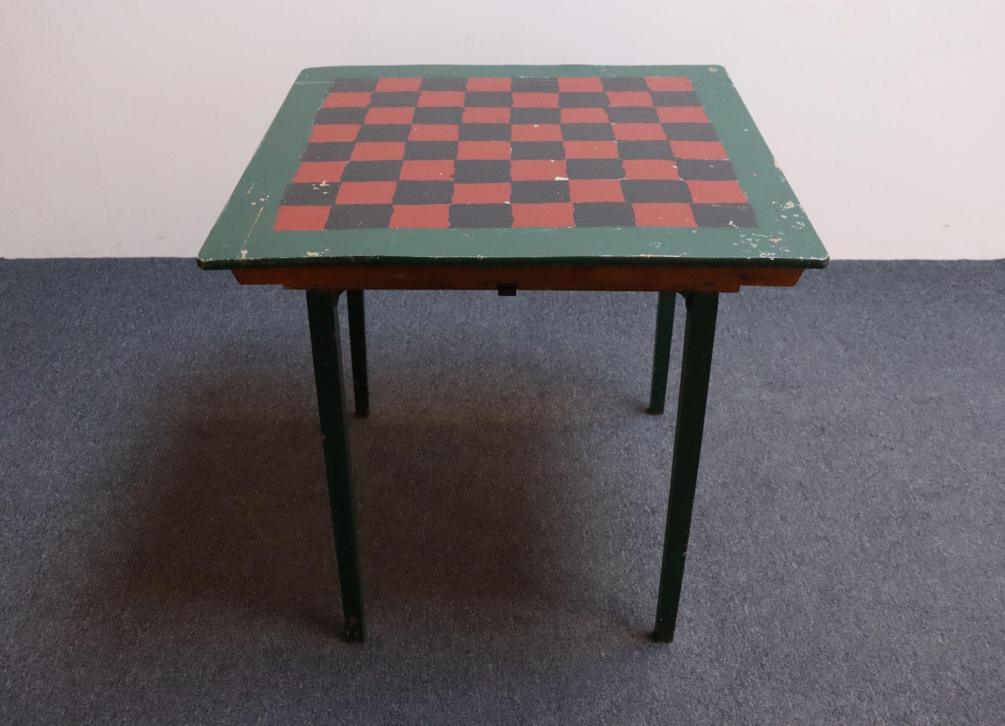 Early 20th Century Folk Art Hand-Painted Collapsible Game Table / Chess Board In Distressed Condition For Sale In Brooklyn, NY