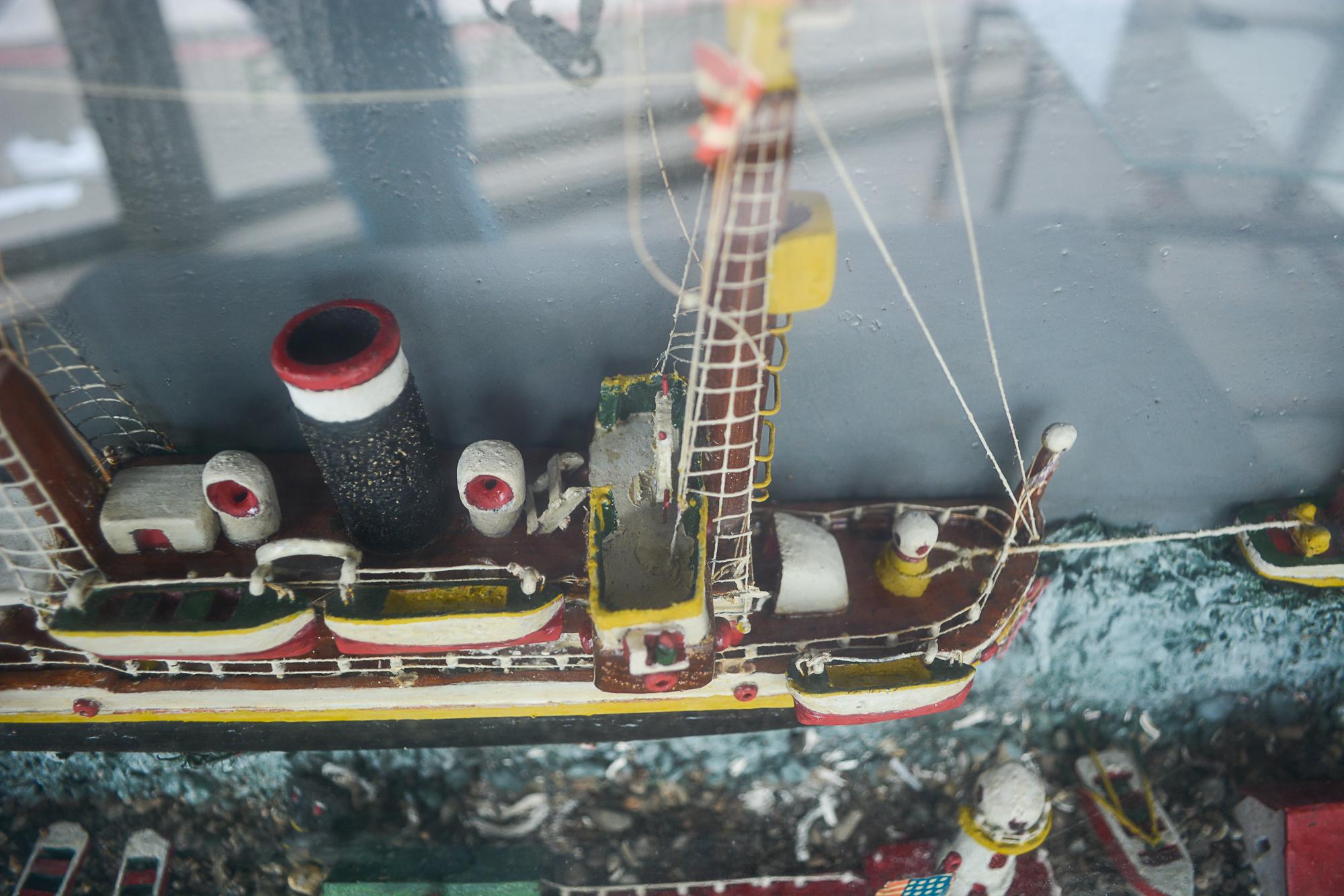 Diorama di nave di arte popolare dell'inizio del XX secolo in vendita 7