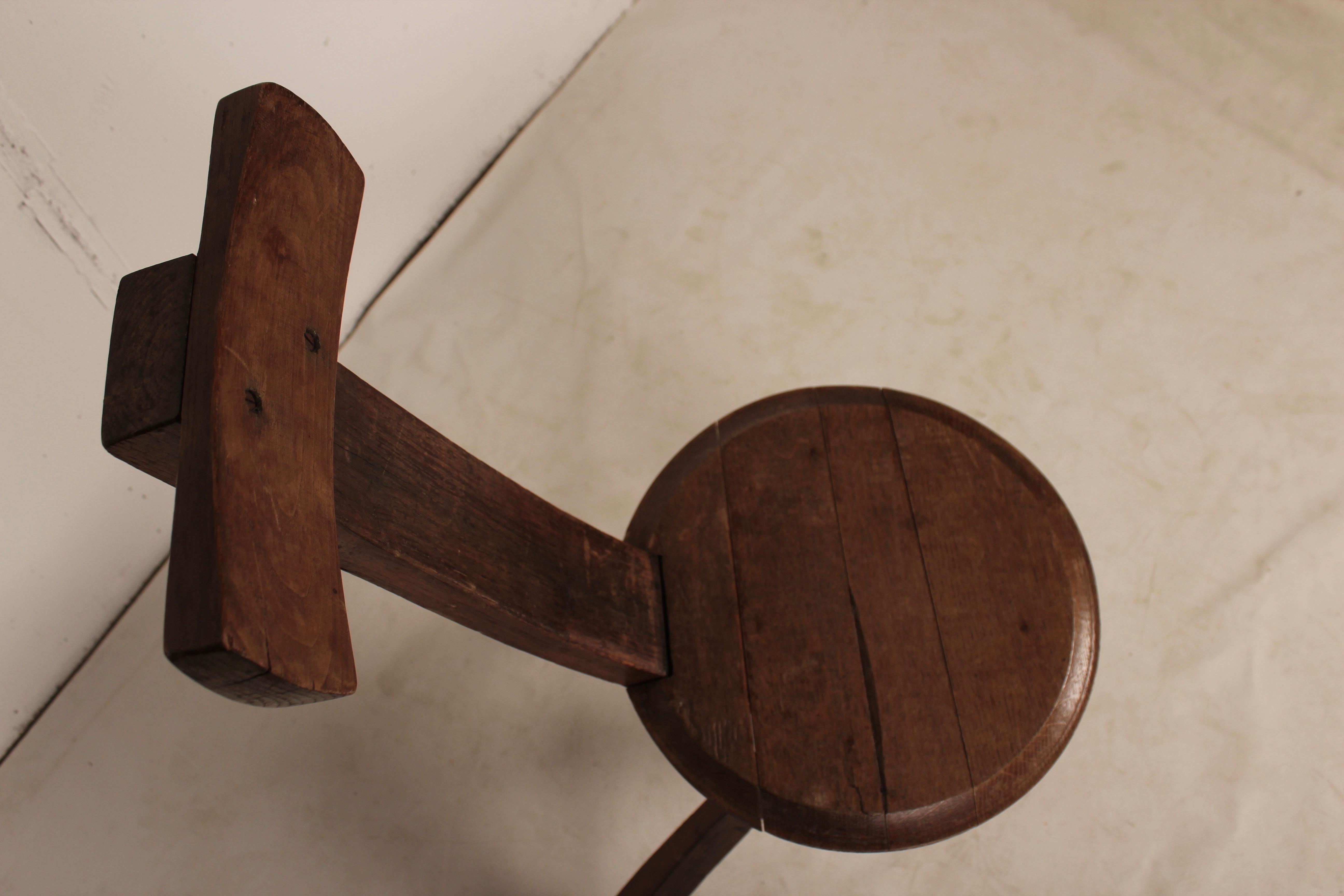 Early 20th Century Folk Art Tripod Chairs in Oak 8