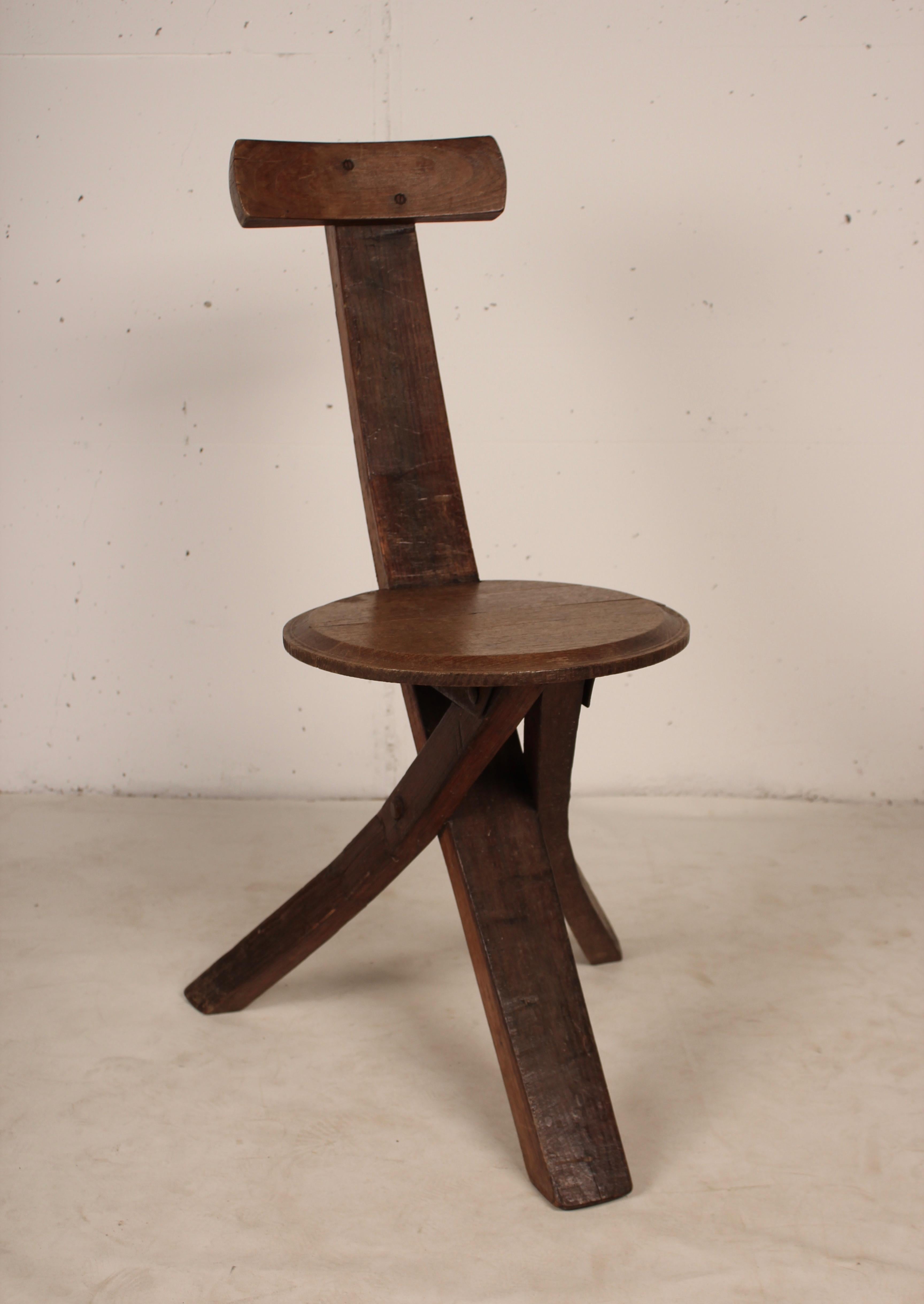 Early 20th Century Folk Art Tripod Chairs in Oak 5