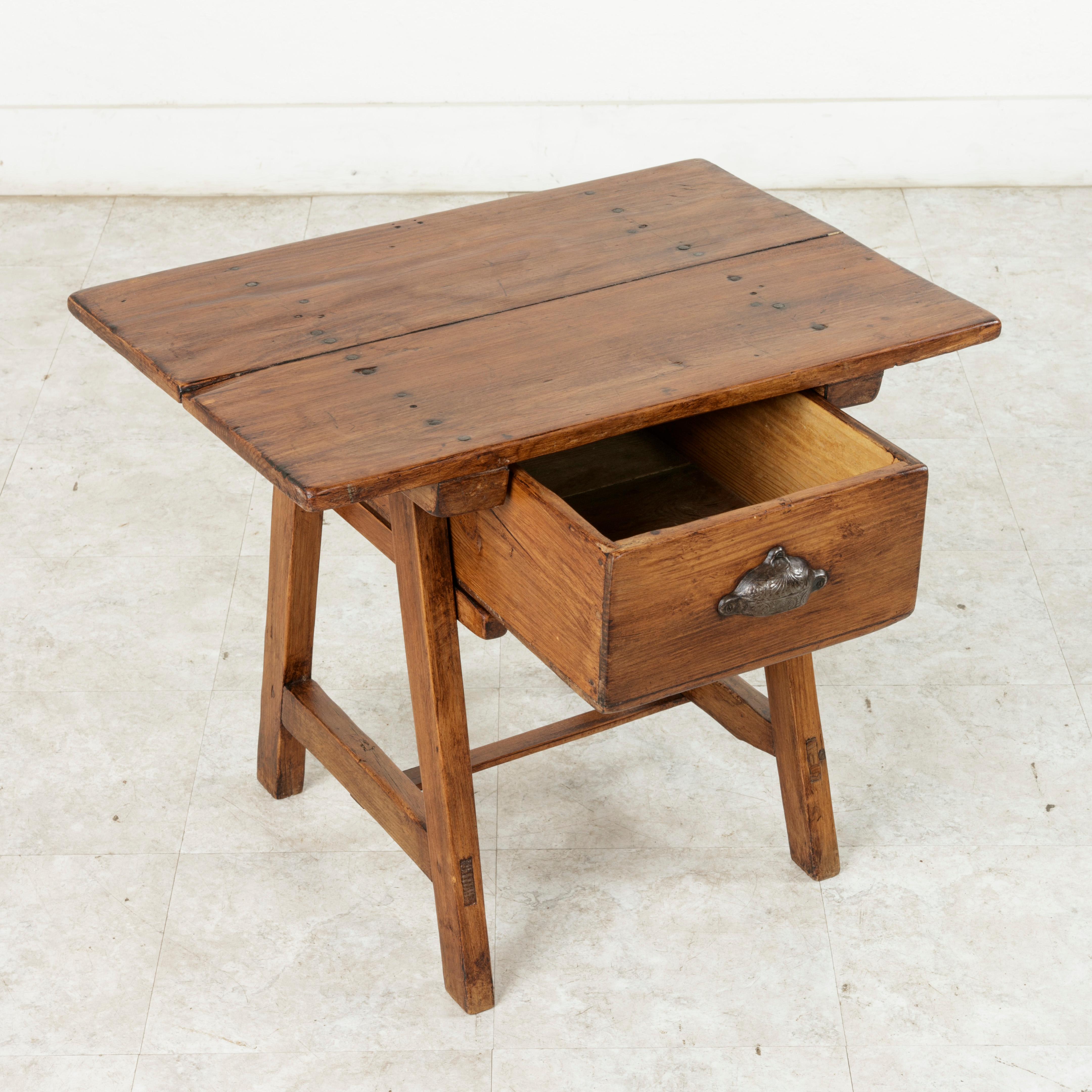 Early 20th Century French Alps Pine Mountain Table, Coffee Table, Side Table 7