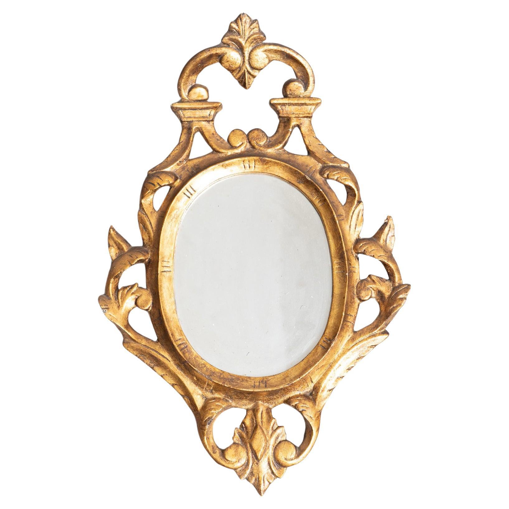 Espejo Cornucopia Dorado Antiguo Francés de Principios del Siglo XX: Elegancia atemporal