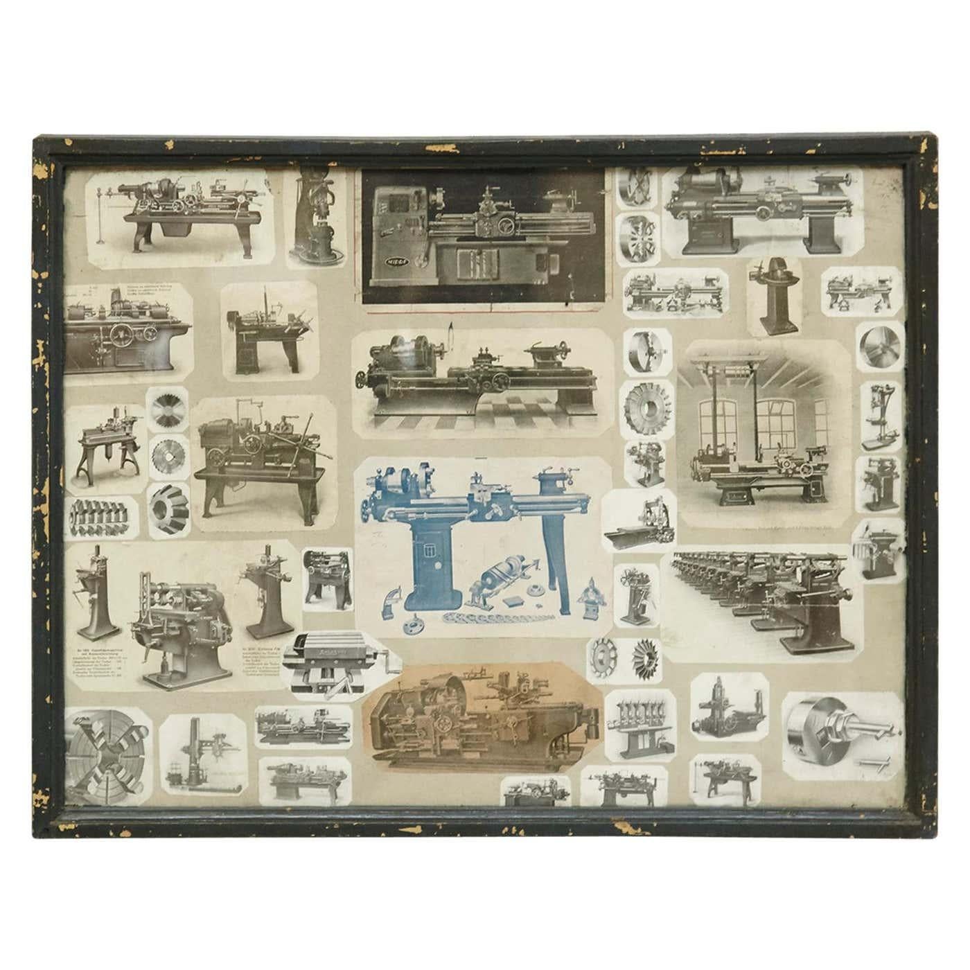 Composición de collage antiguo francés de principios del siglo XX.
Imágenes de diferentes modelos de máquinas. Por artista desconocido.

En su estado original, con pequeños desgastes propios de la edad y el uso, conserva una hermosa