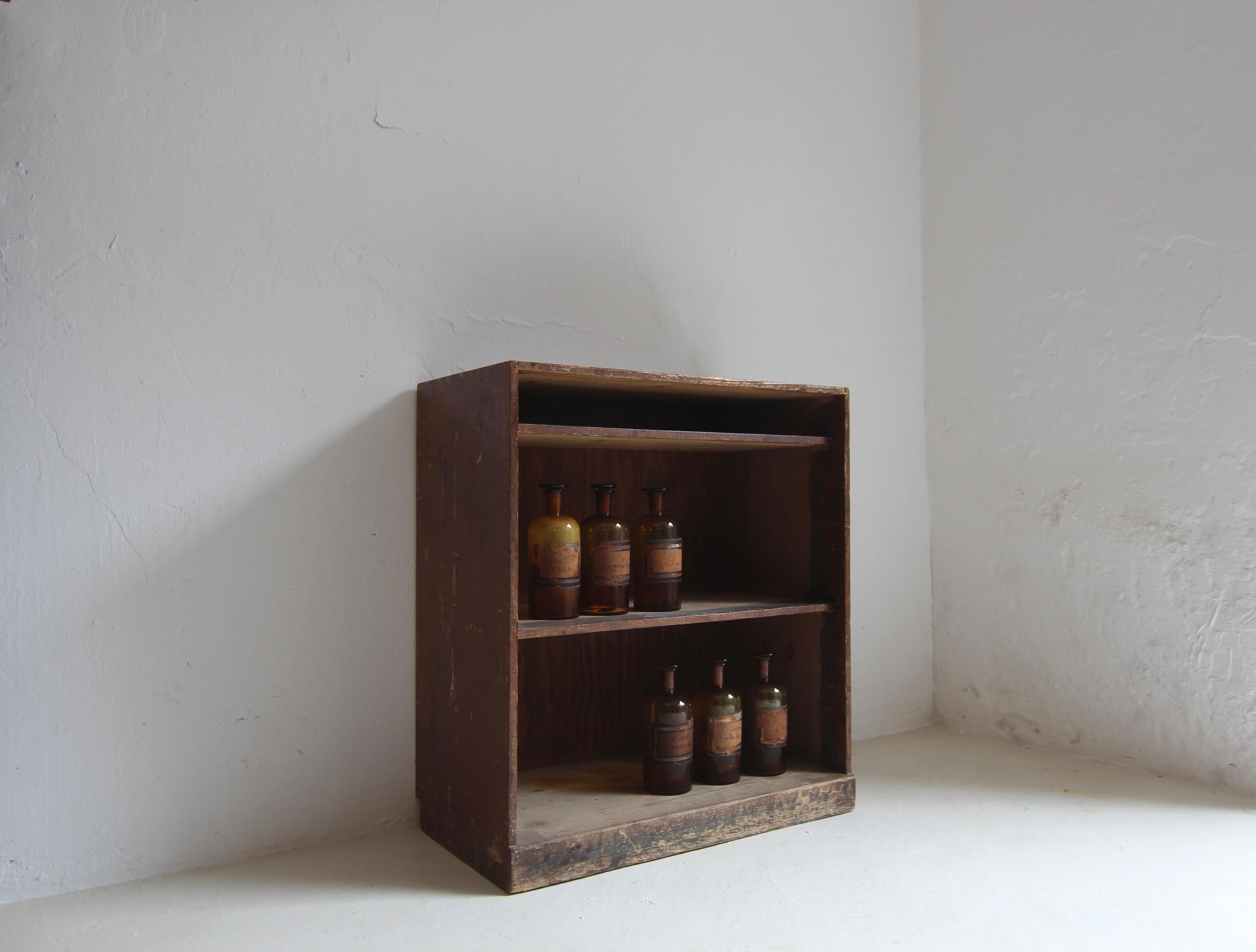 Industriel Ensemble de 6 pots d'apothicaire en verre français du début du 20e siècle en vente