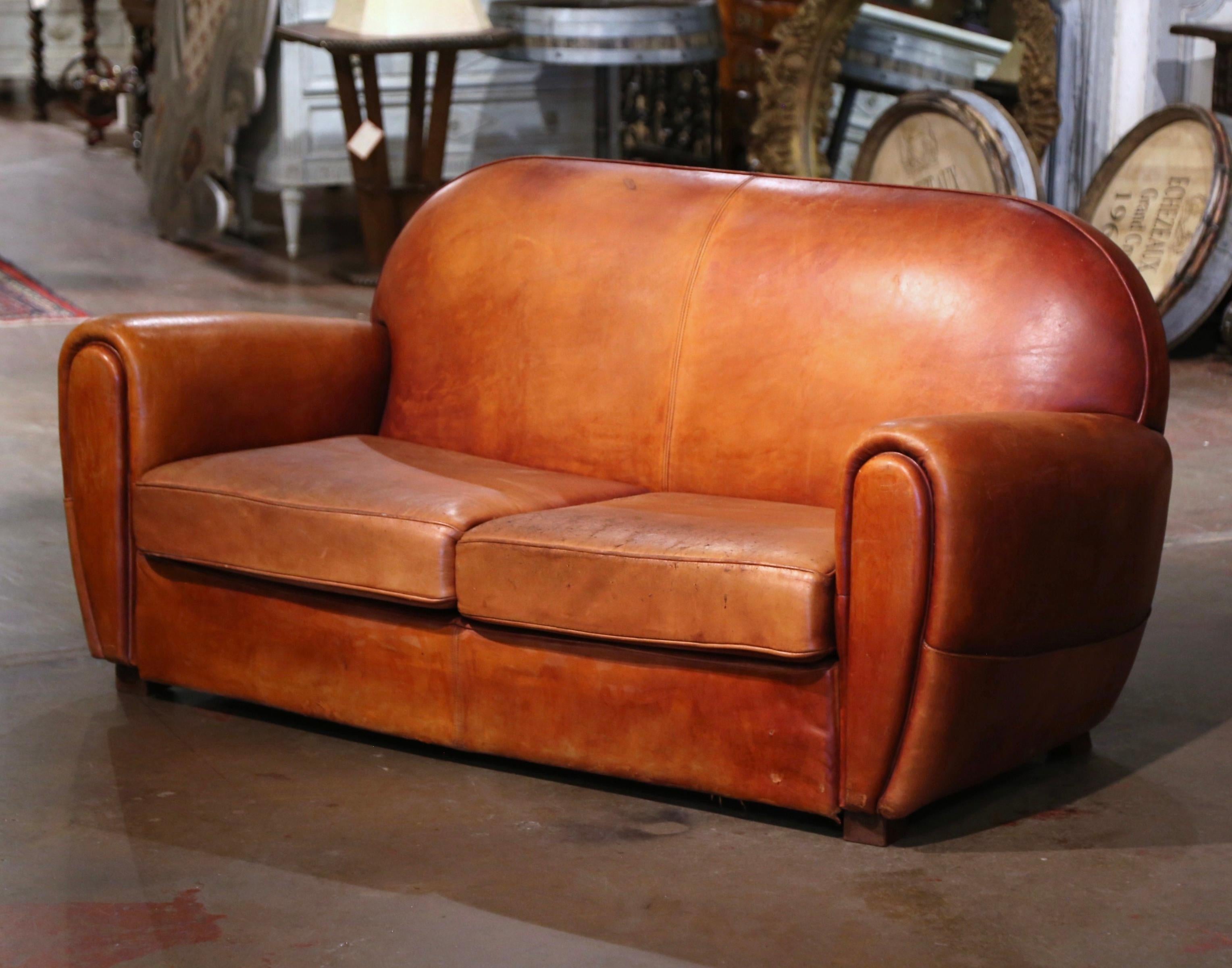 Early 20th Century French Art-Deco Brown Leather Two-Seat Club Sofa For Sale 1
