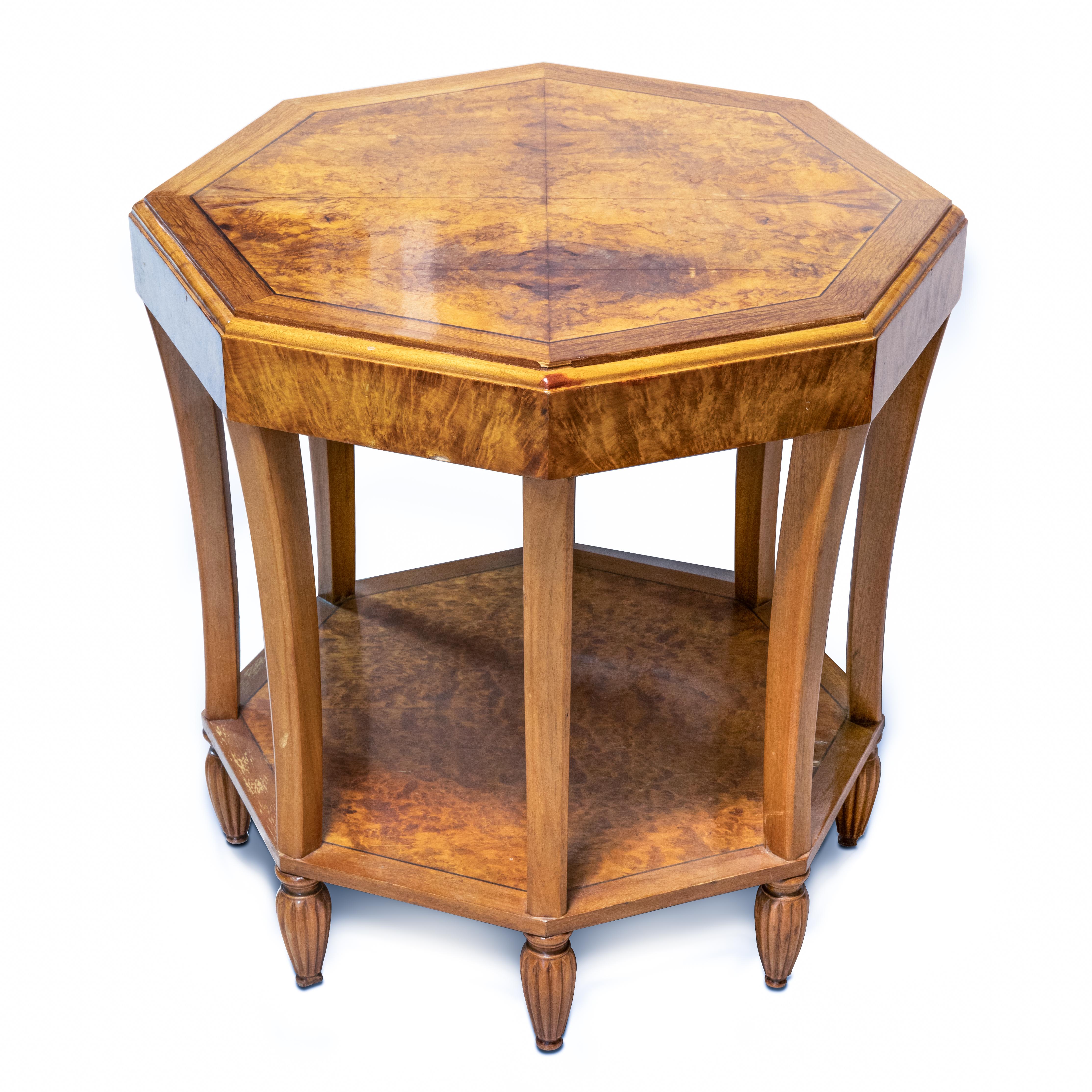 Burl walnut Art Deco side table, France, circa 1920, octagonal top, unsigned, height 24, diameter 25 1/4 in.