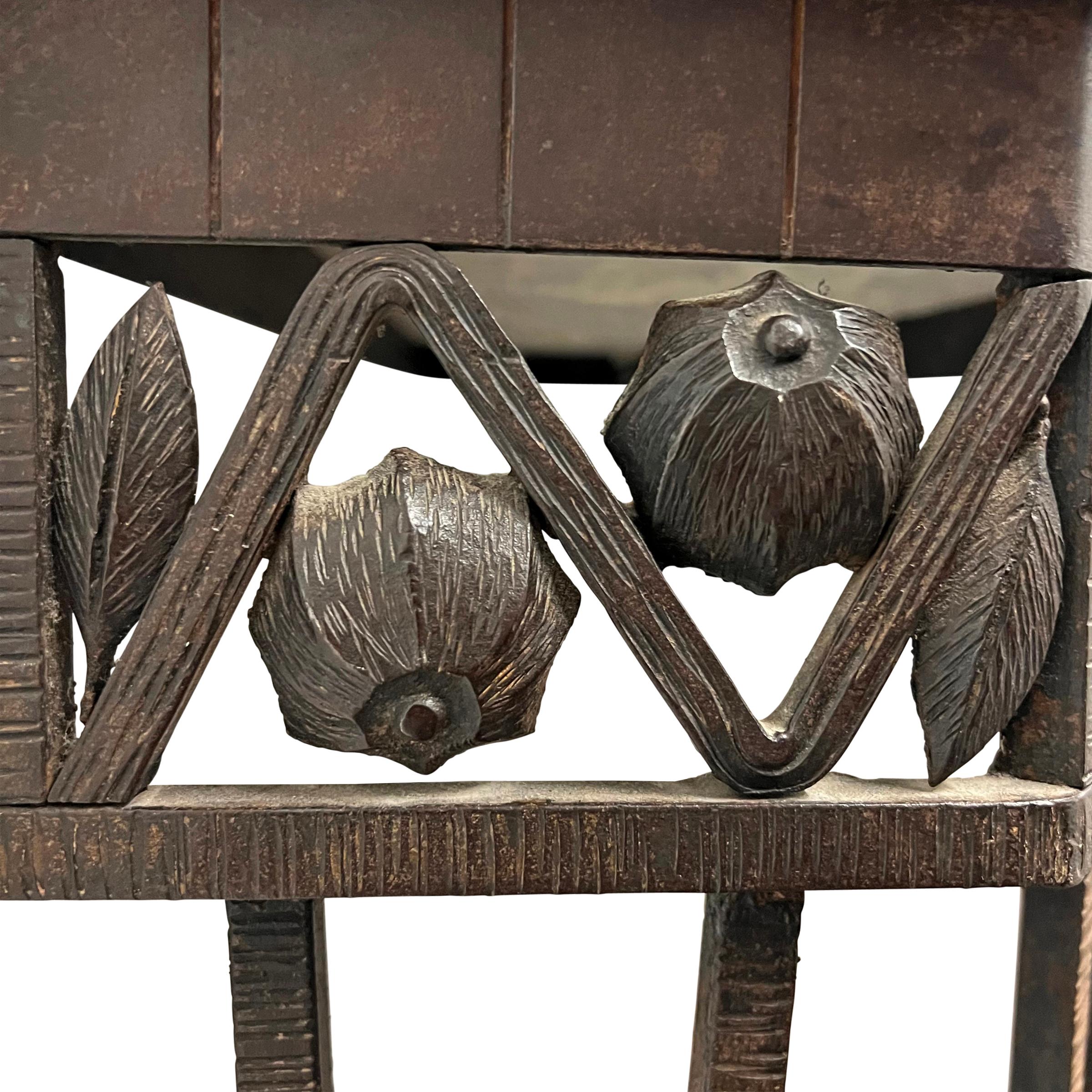 Table console en fer forgé Art déco du début du 20e siècle 5
