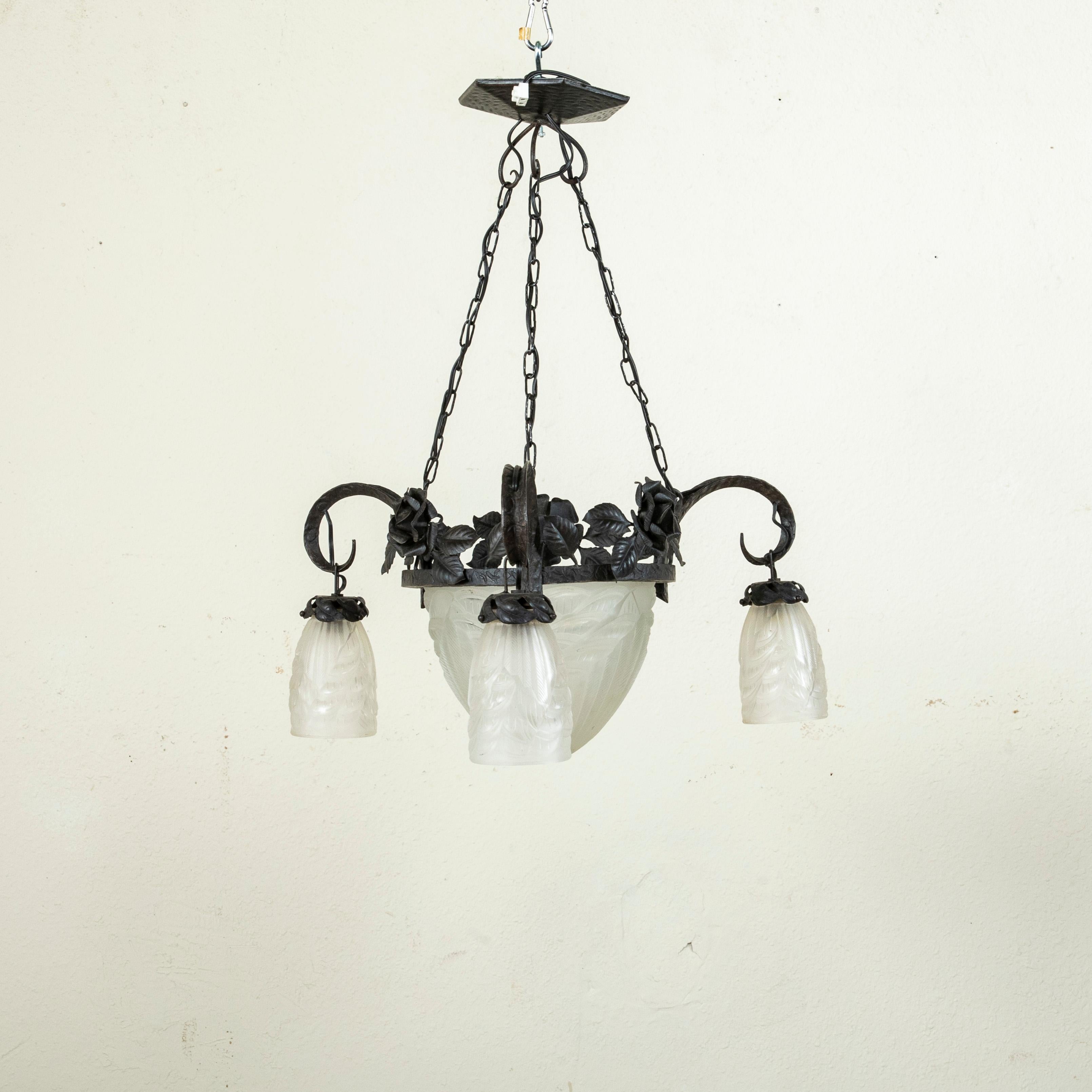 Early 20th Century French Art Deco Period Iron and Glass Chandelier, Four Lights For Sale 1