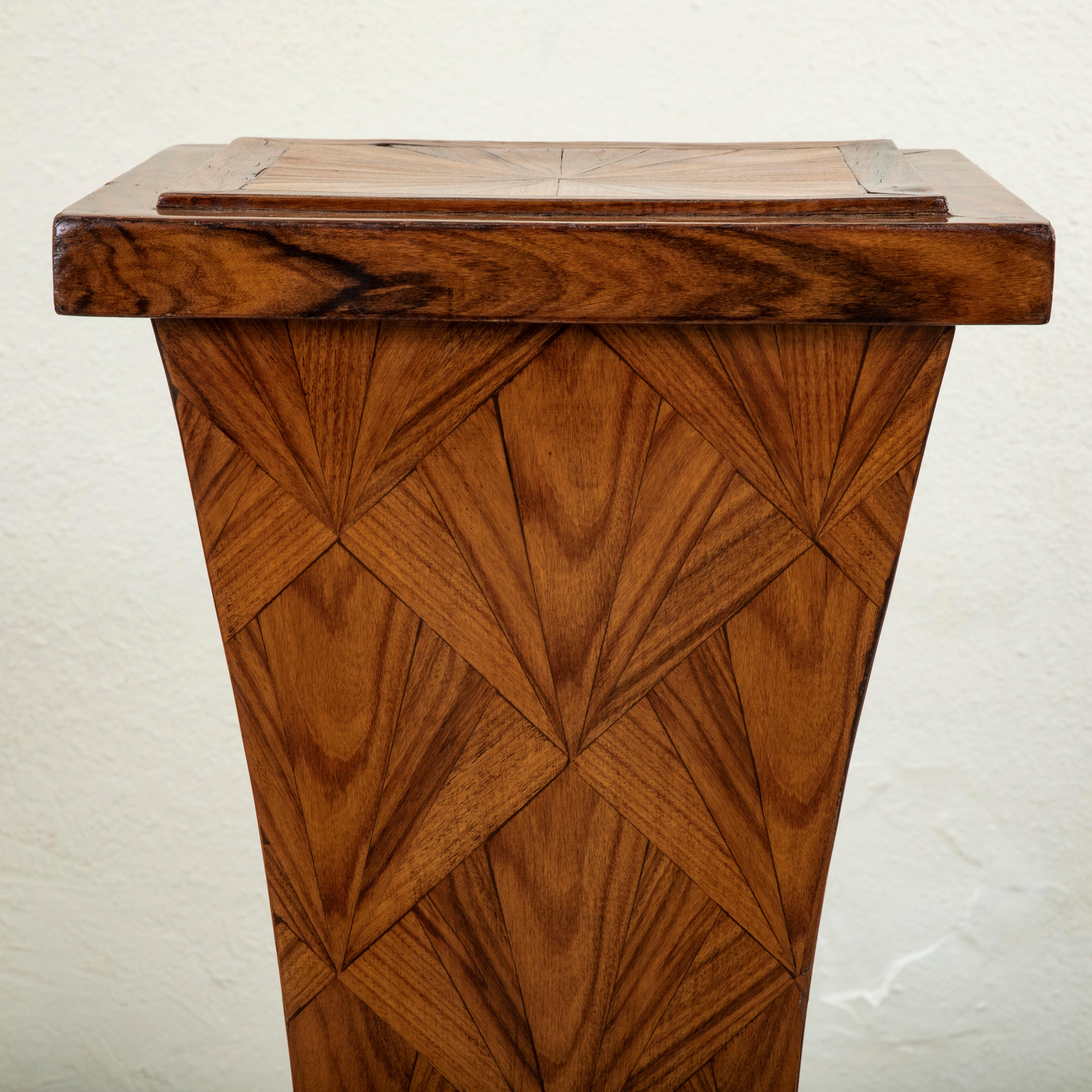 Early 20th Century French Art Deco Period Rosewood and Palisander Pedestal For Sale 7