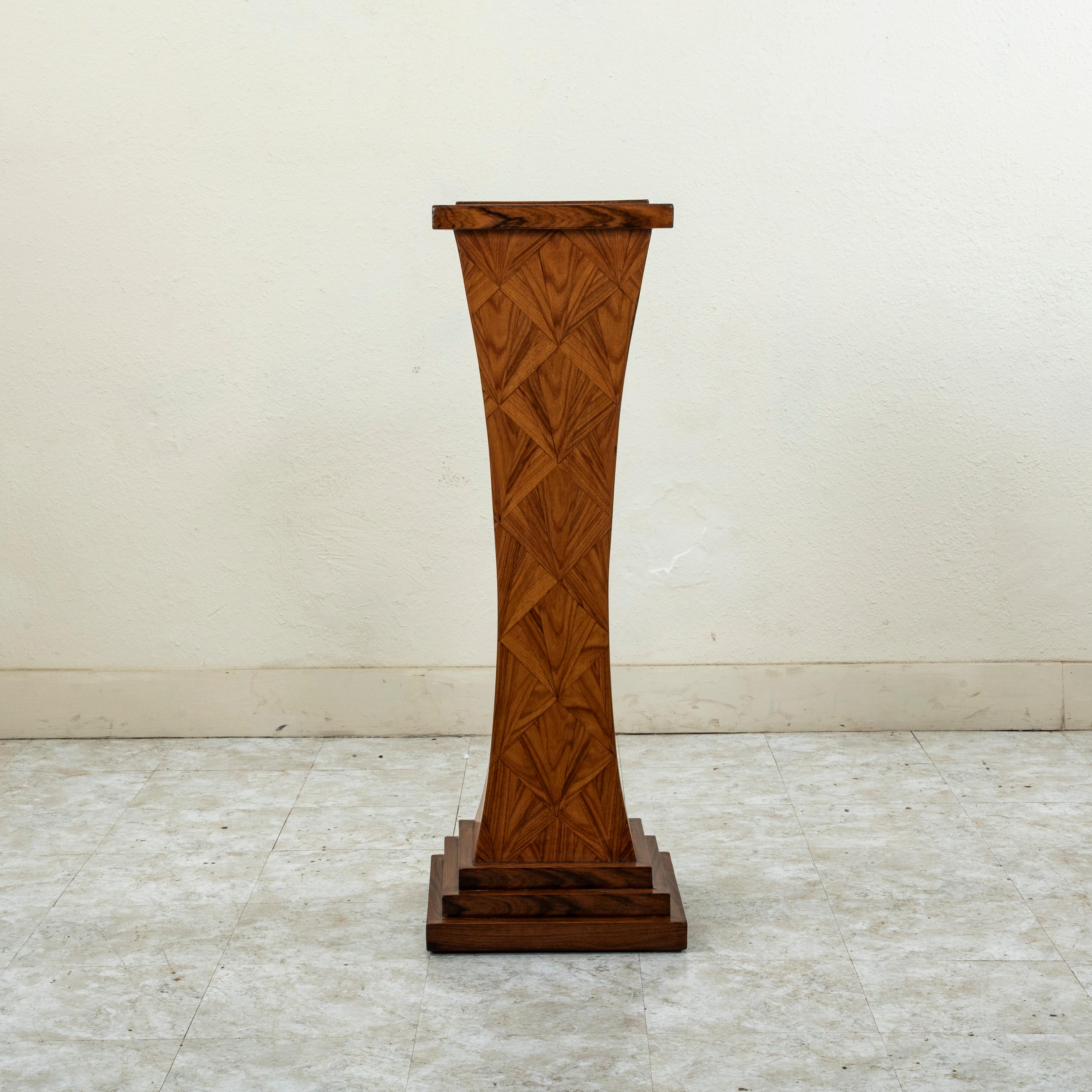 Early 20th Century French Art Deco Period Rosewood and Palisander Pedestal For Sale 2