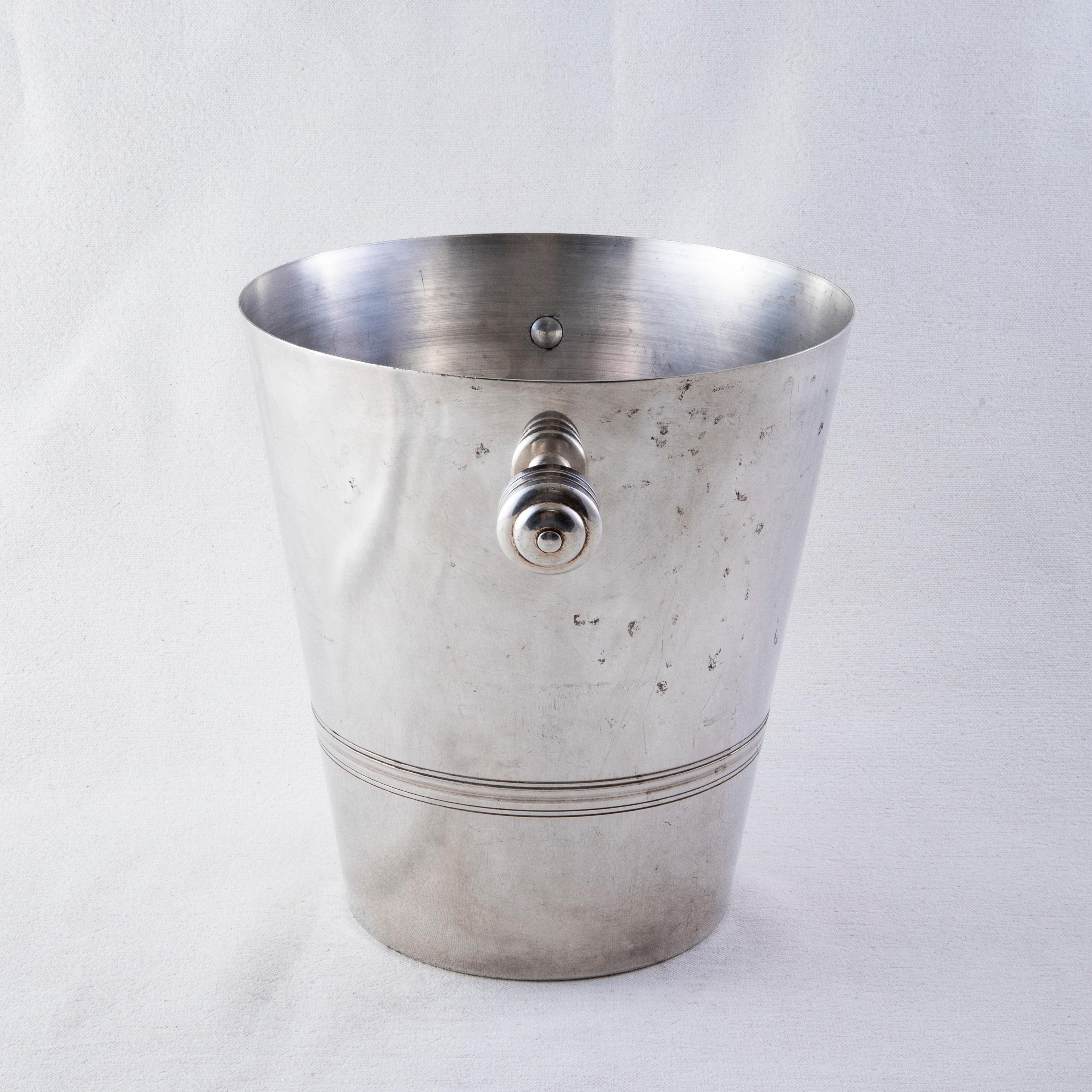 Early 20th Century French Art Deco Period Silver Plate Champagne Bucket For Sale 2