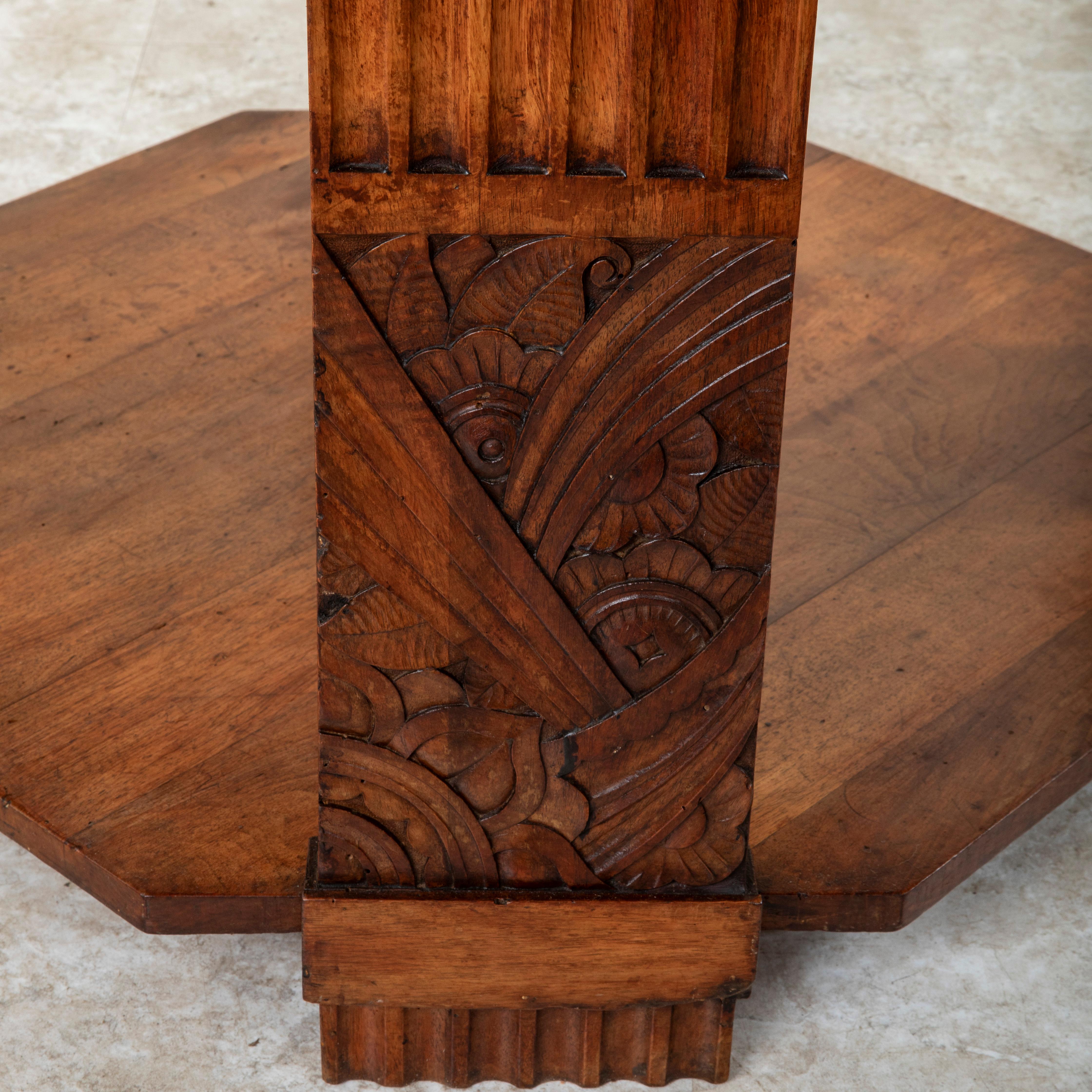 Early 20th Century French Art Deco Period Walnut Coffee Table or Cocktail Table For Sale 9