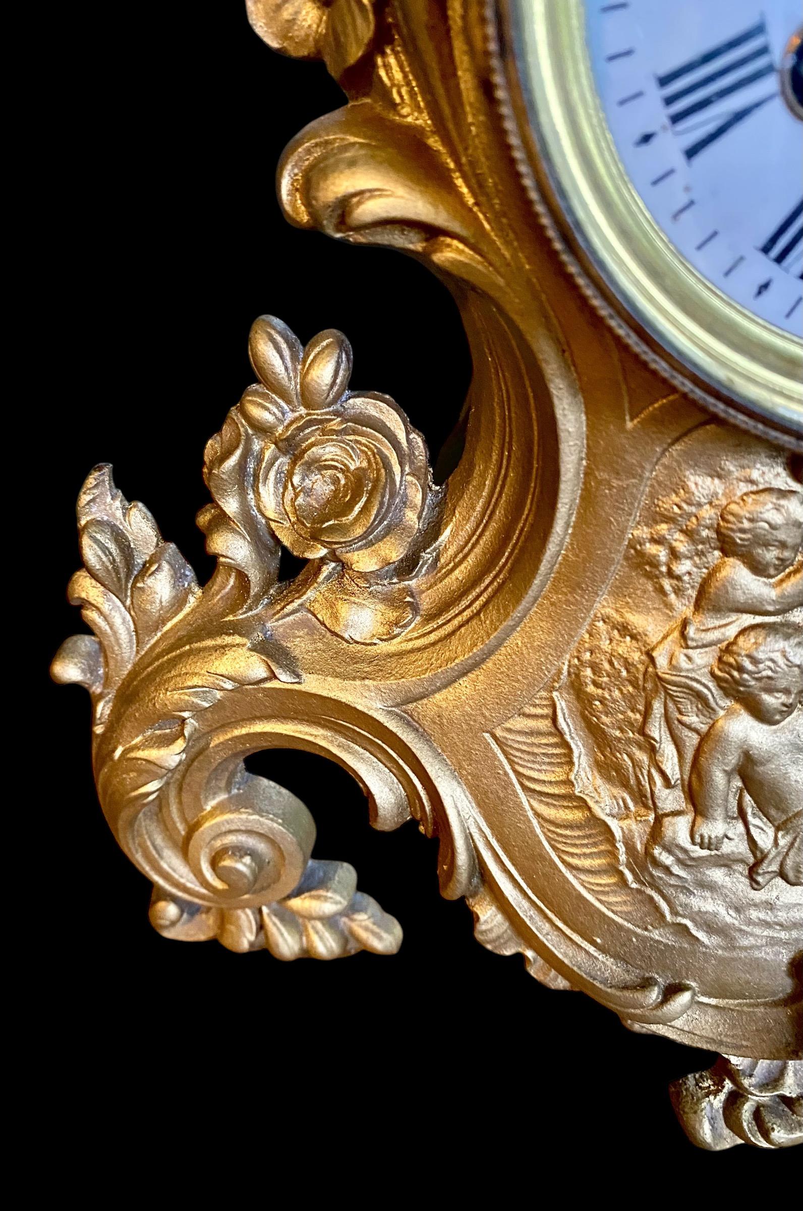 Engraved Early 20th Century French Art Nouveau Mantle Clock