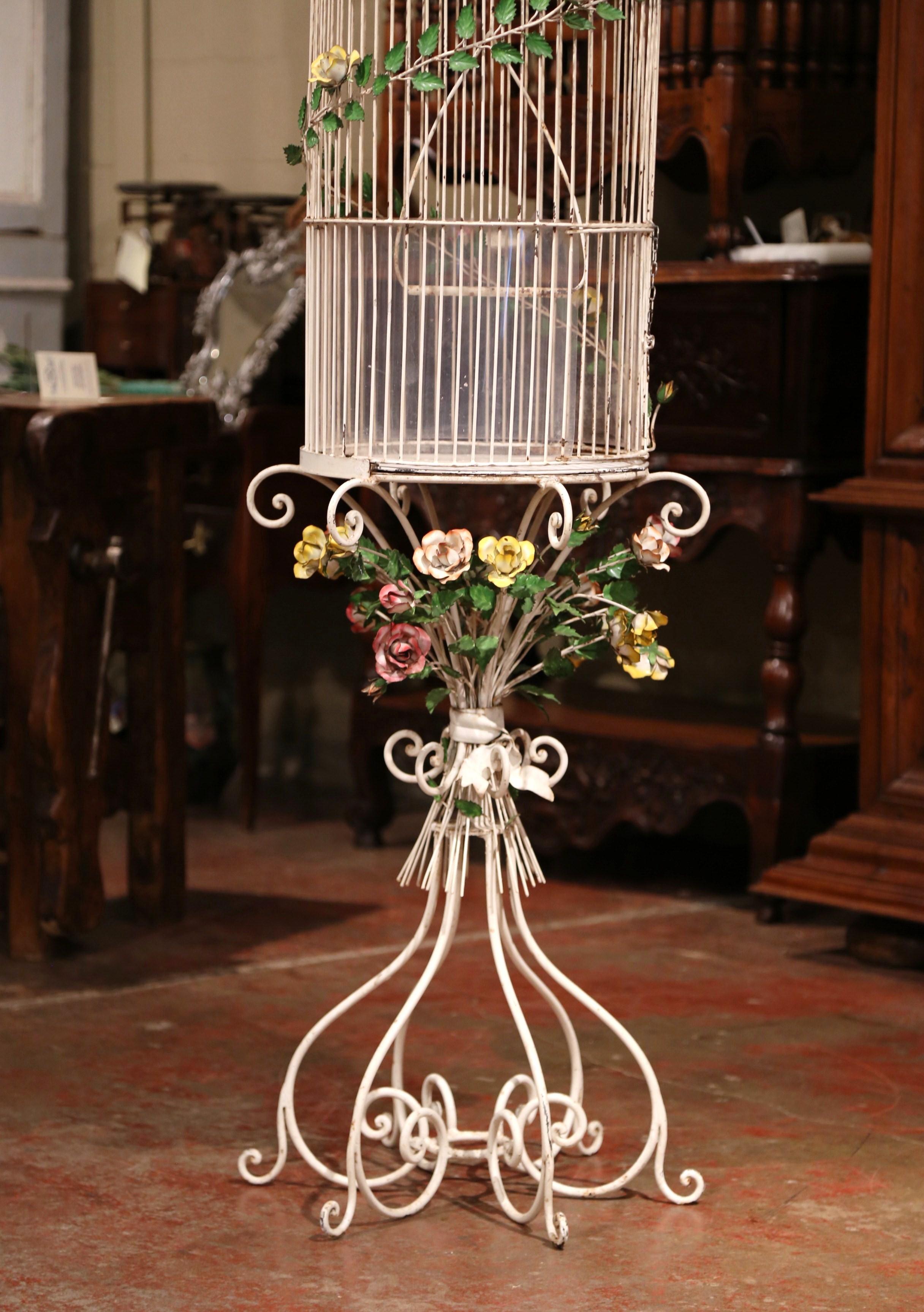Metal Early 20th Century French Art Nouveau Painted Iron Birdcage on Stand
