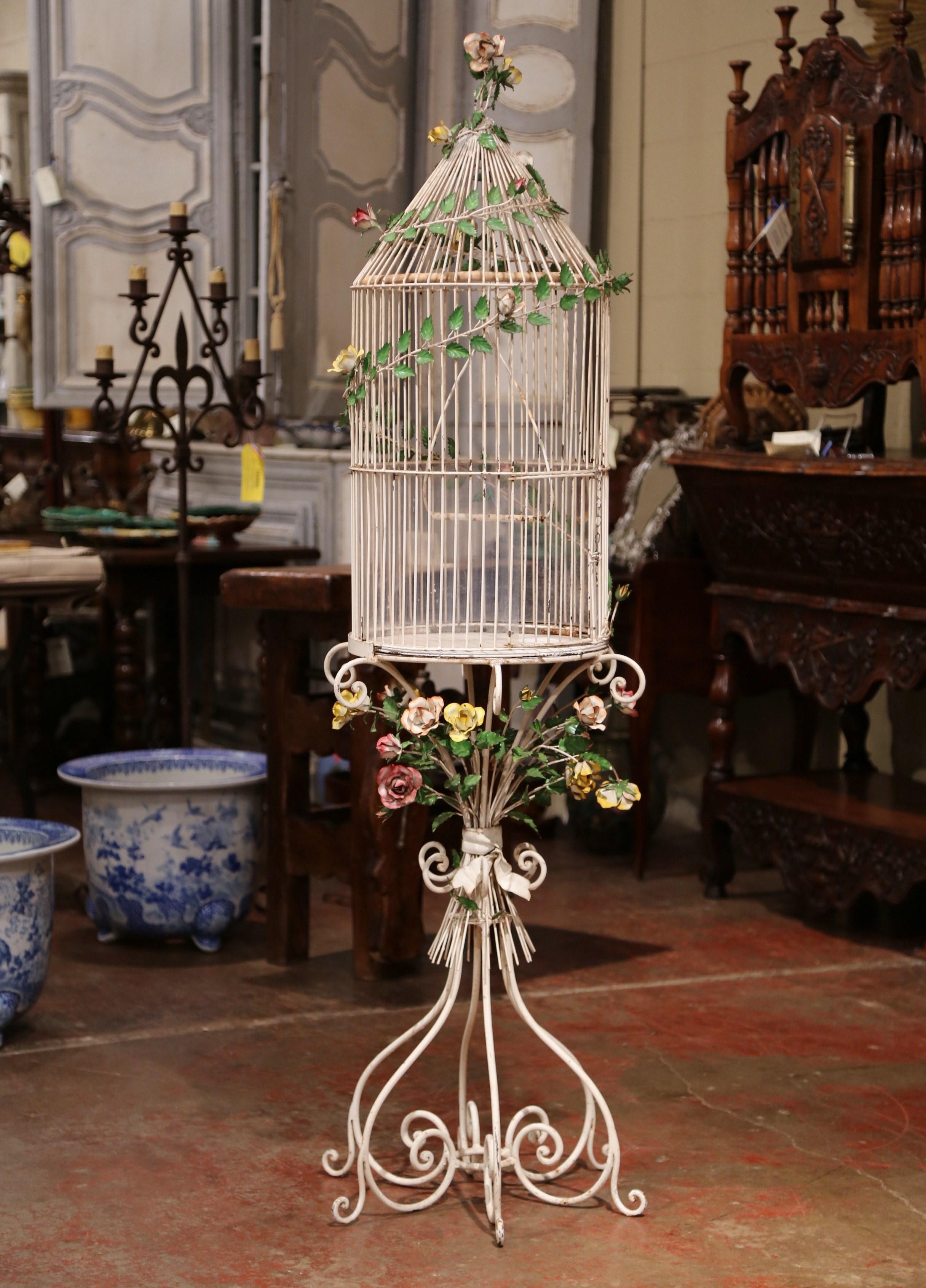 Early 20th Century French Art Nouveau Painted Iron Birdcage on Stand 2