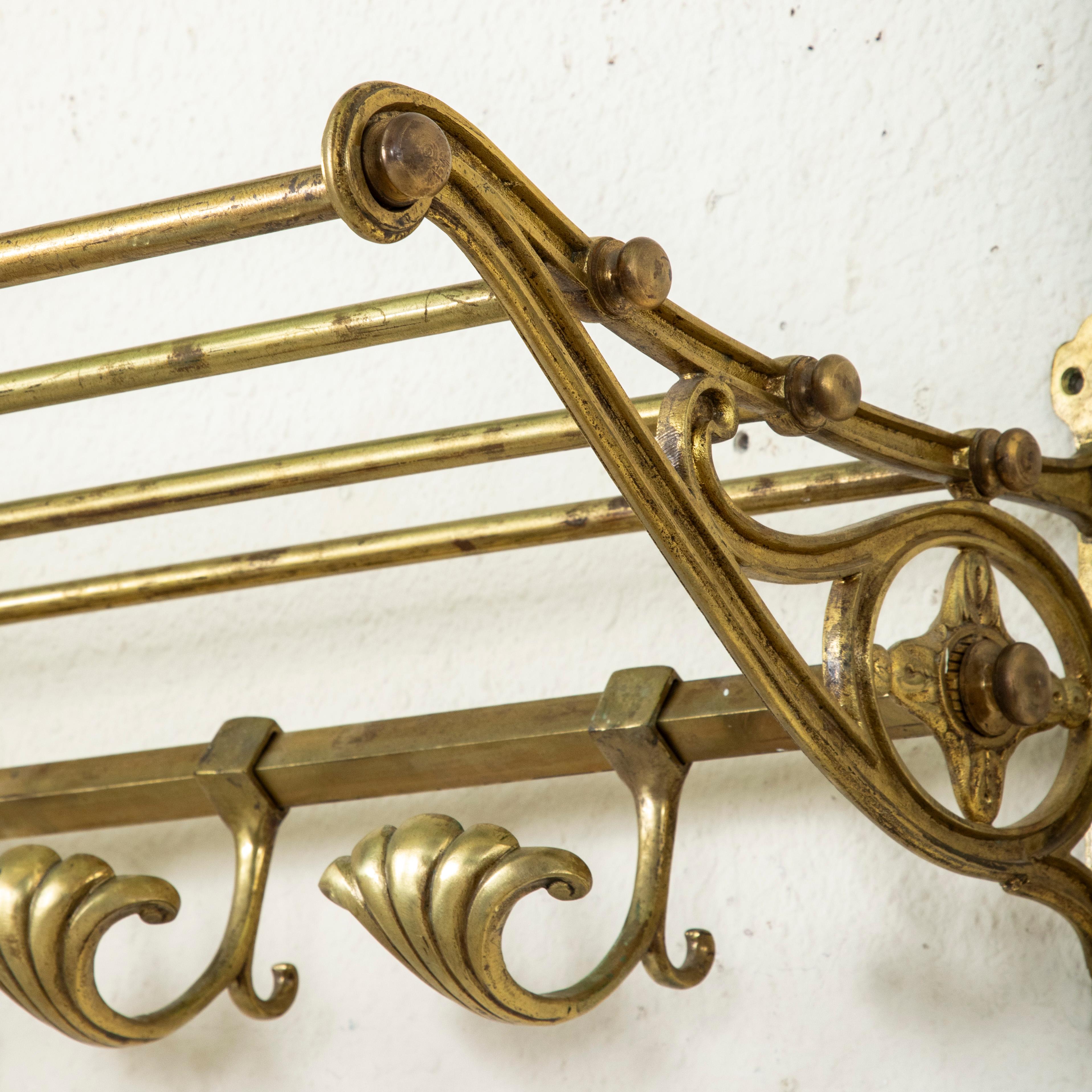 Early 20th Century French Art Nouveau Period Bronze Train Rack, Hat & Coat Rack im Angebot 2