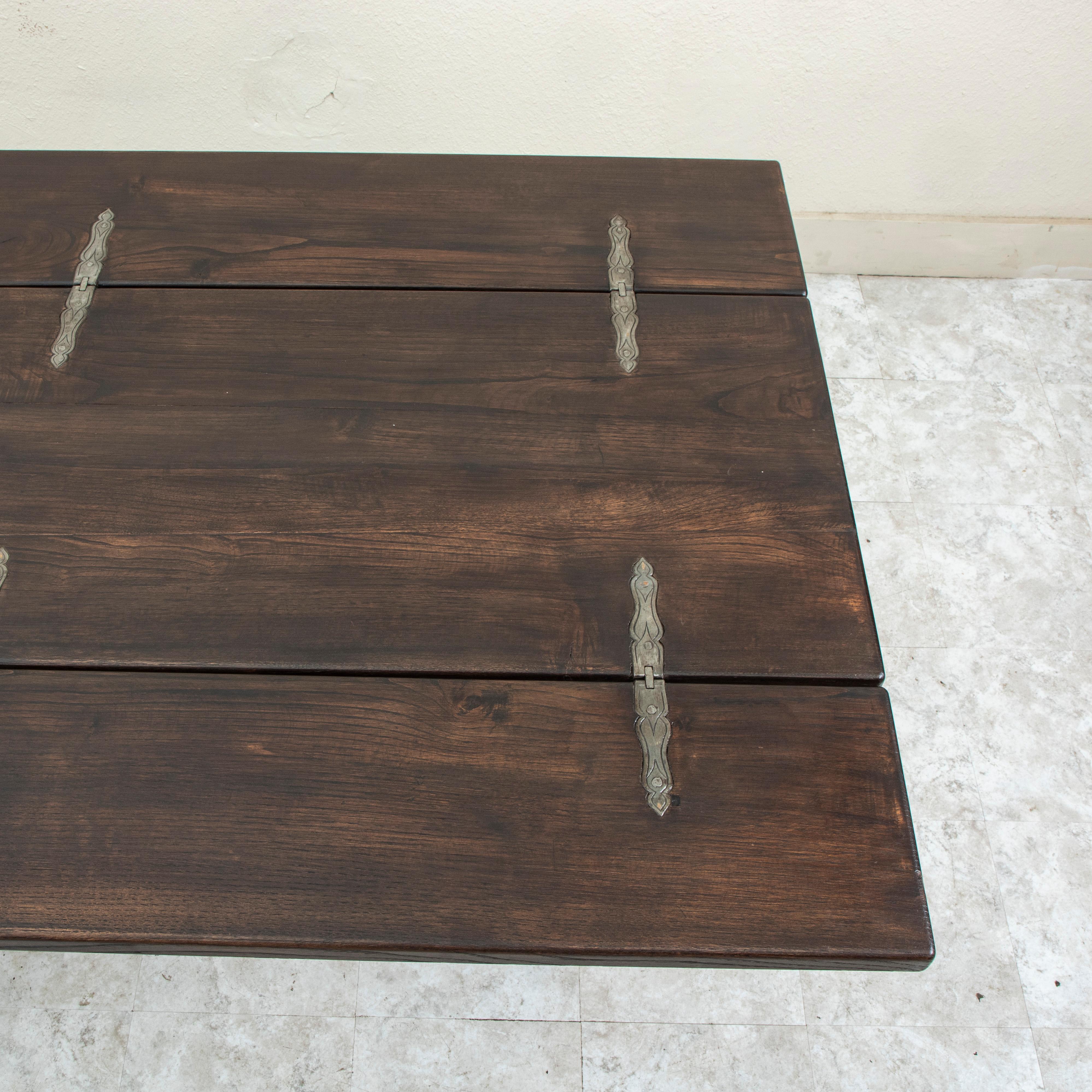 Early 20th Century French Artisan-Made Chestnut Hunt Table, Dining Table Console 11
