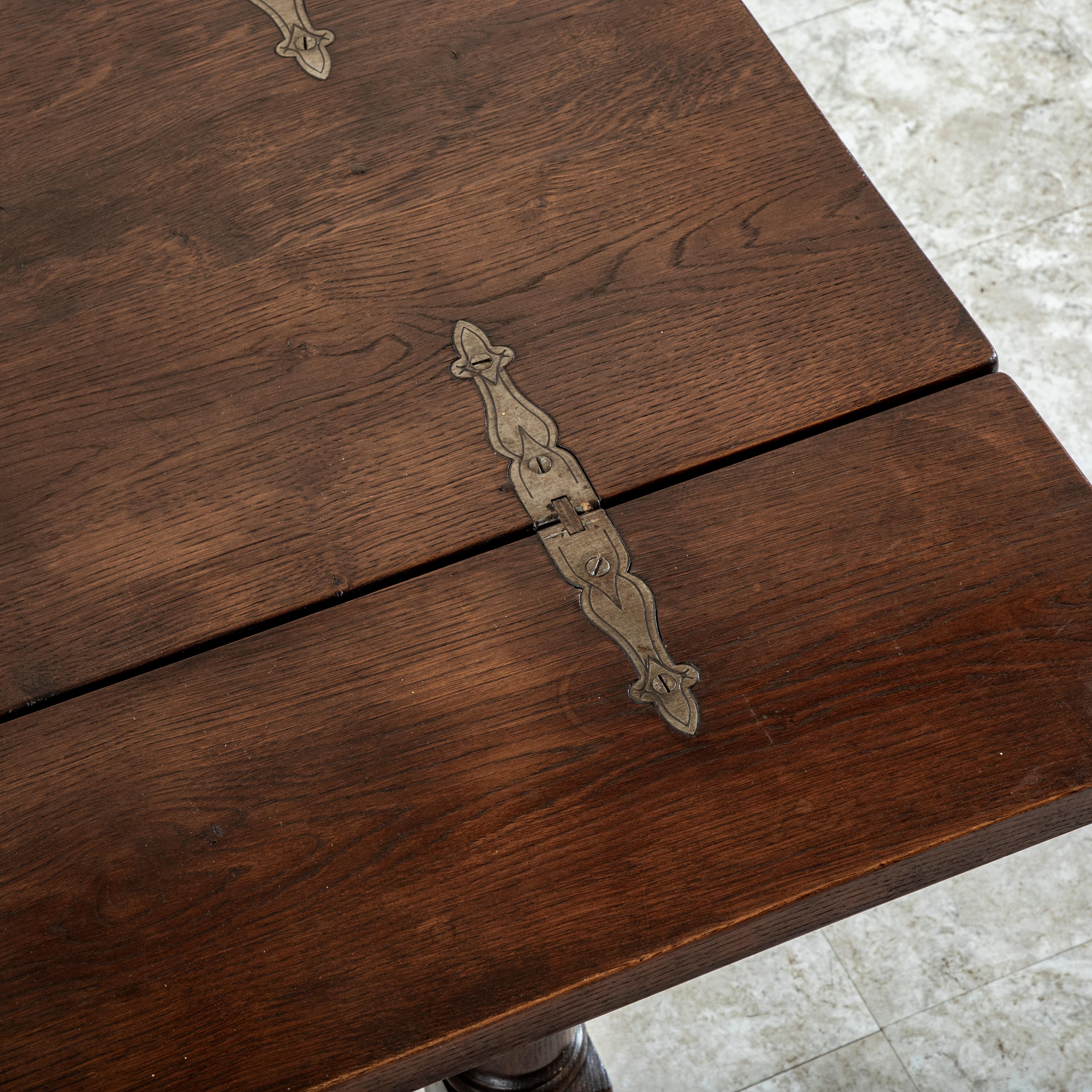 Table de chasse en châtaignier, table de salle à manger, console, début du 20e siècle, fabrication artisanale française en vente 14