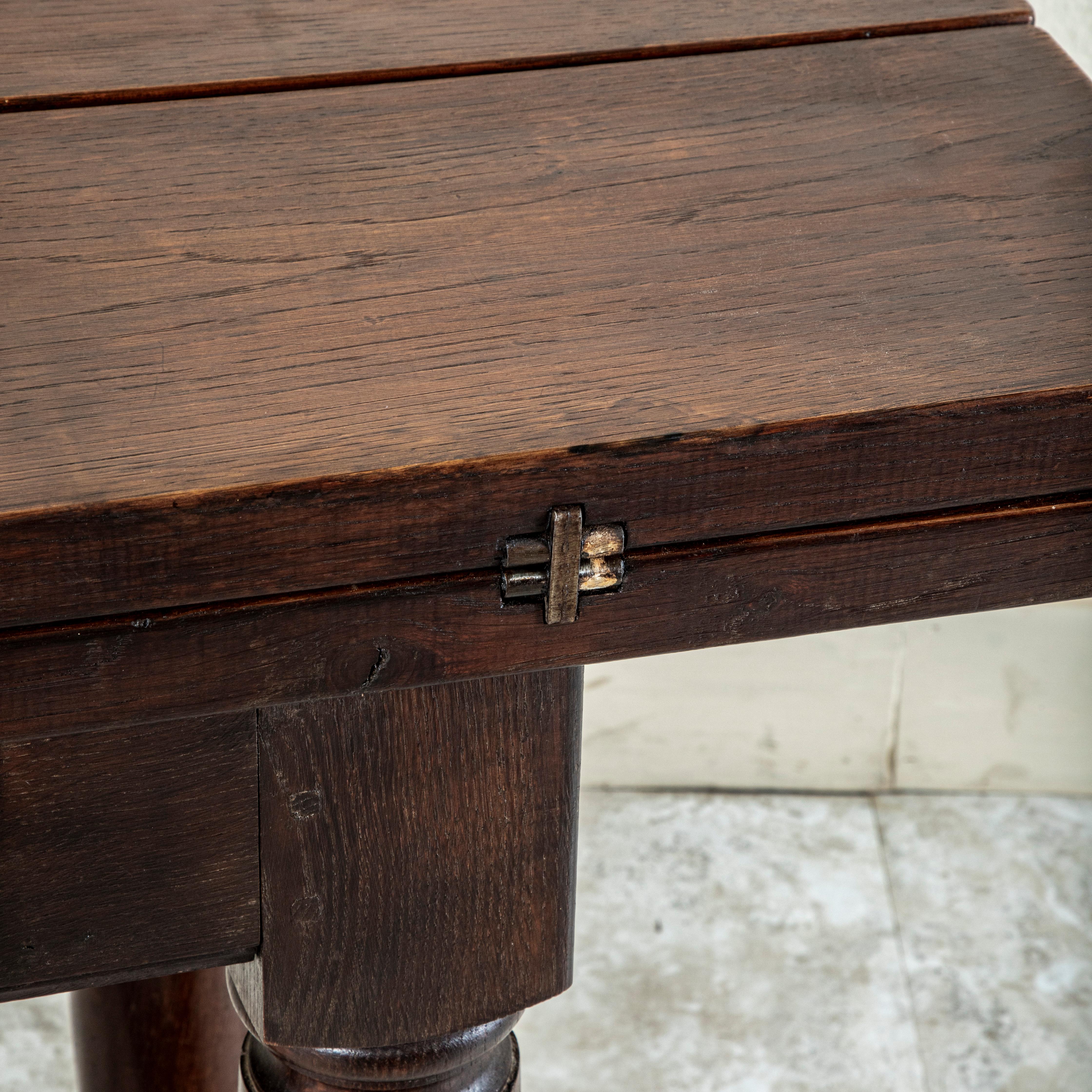 Table de chasse en châtaignier, table de salle à manger, console, début du 20e siècle, fabrication artisanale française en vente 2