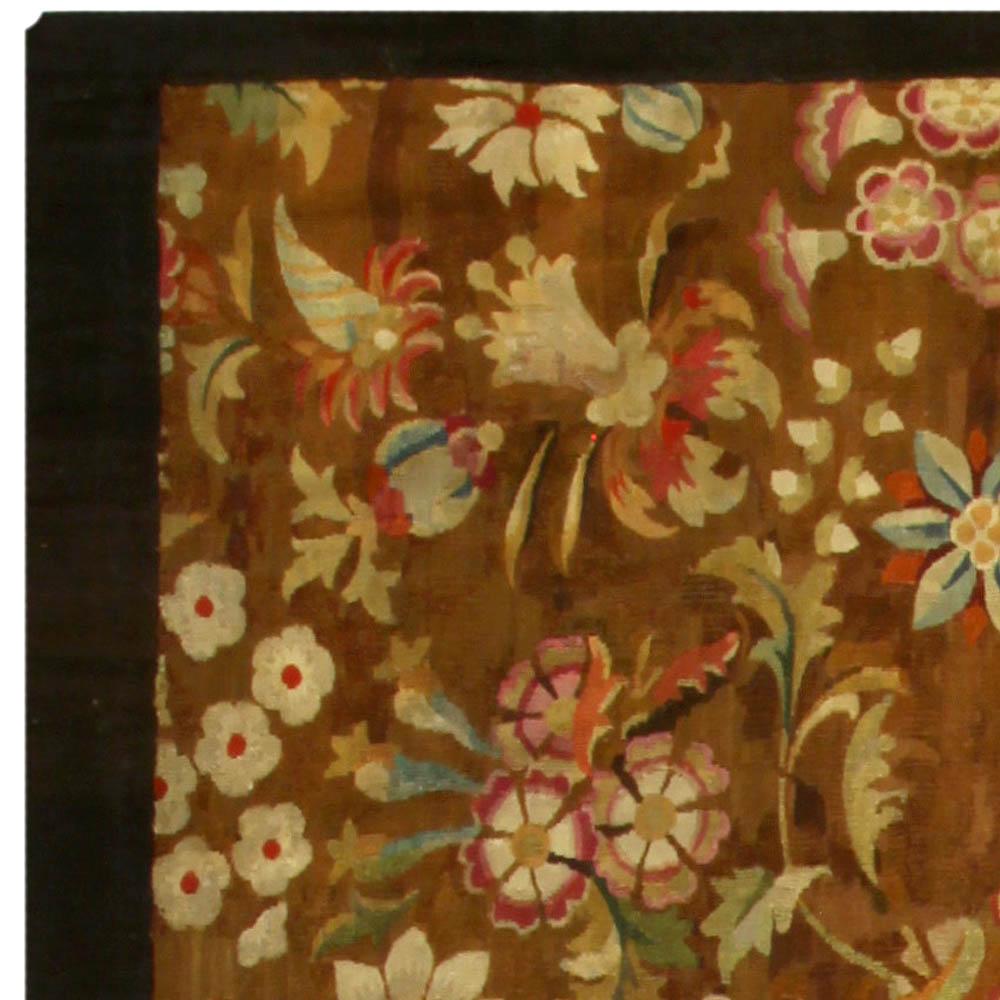 Early 20th Century French Aubusson Re-sized Rug In Good Condition For Sale In New York, NY