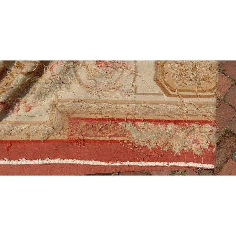 Tapis d'Aubusson français du début du 20e siècle Bon état - En vente à Hallowell, US