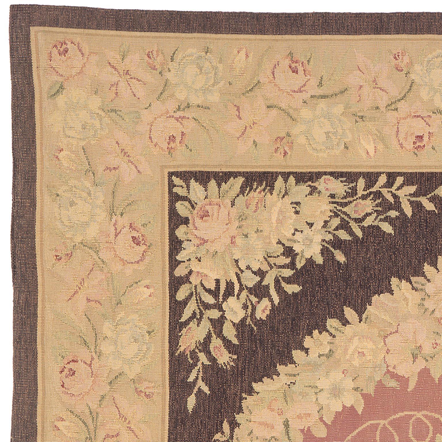 Vintage French Aubusson rug
Beigh and purple design
Floral border with center medallion
1920

FJ Hakimian #2627.
