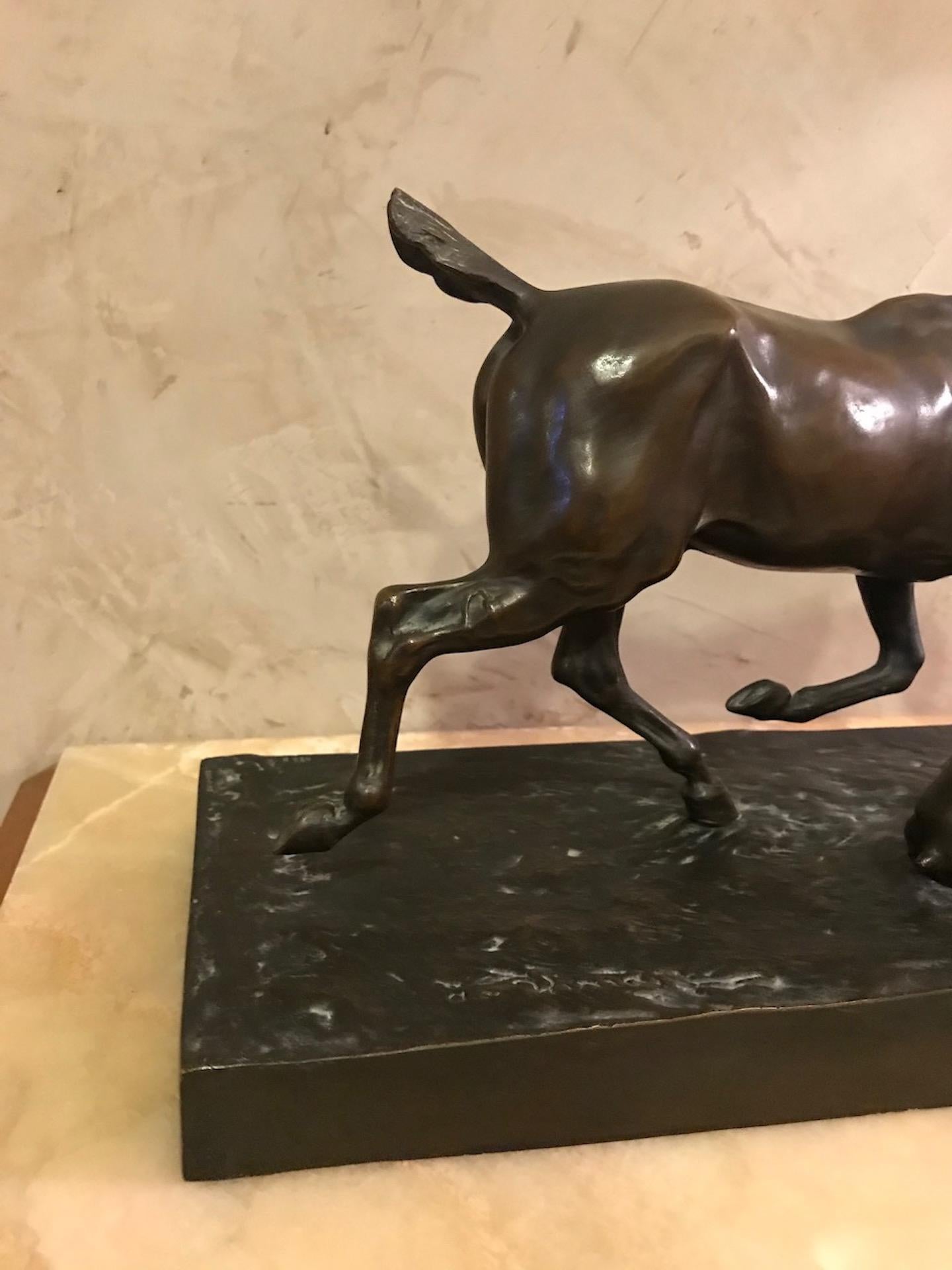 Early 20th century French Auguste Vimar Horse and Bulldog Bronze Statut, 1900s In Good Condition In LEGNY, FR