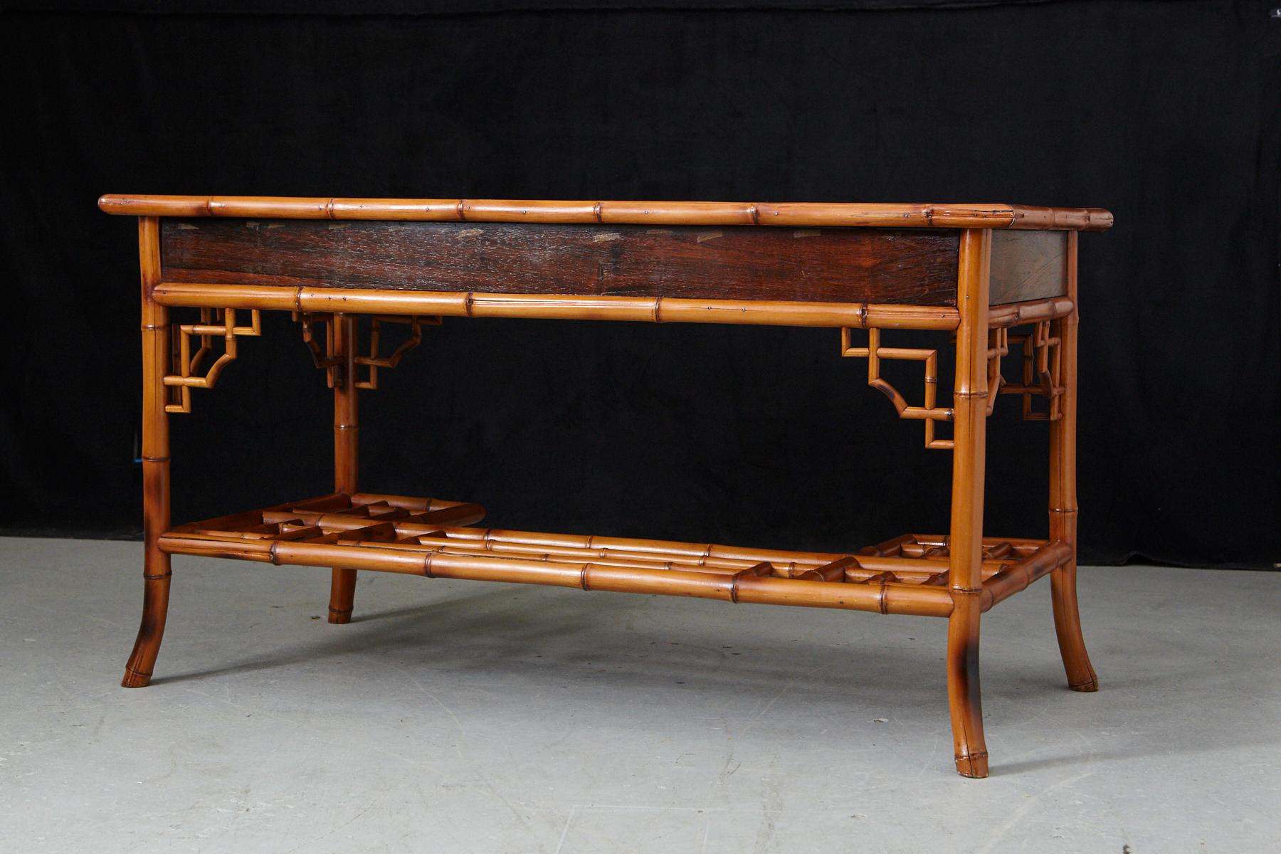 Early 20th Century French Bamboo Desk with Drawers and Leather Top, circa 1920s 11
