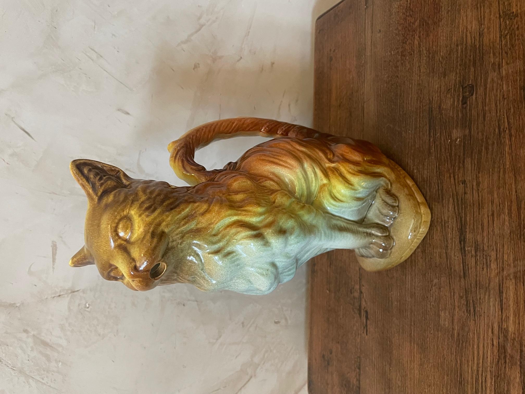 chat en ceramique ancien