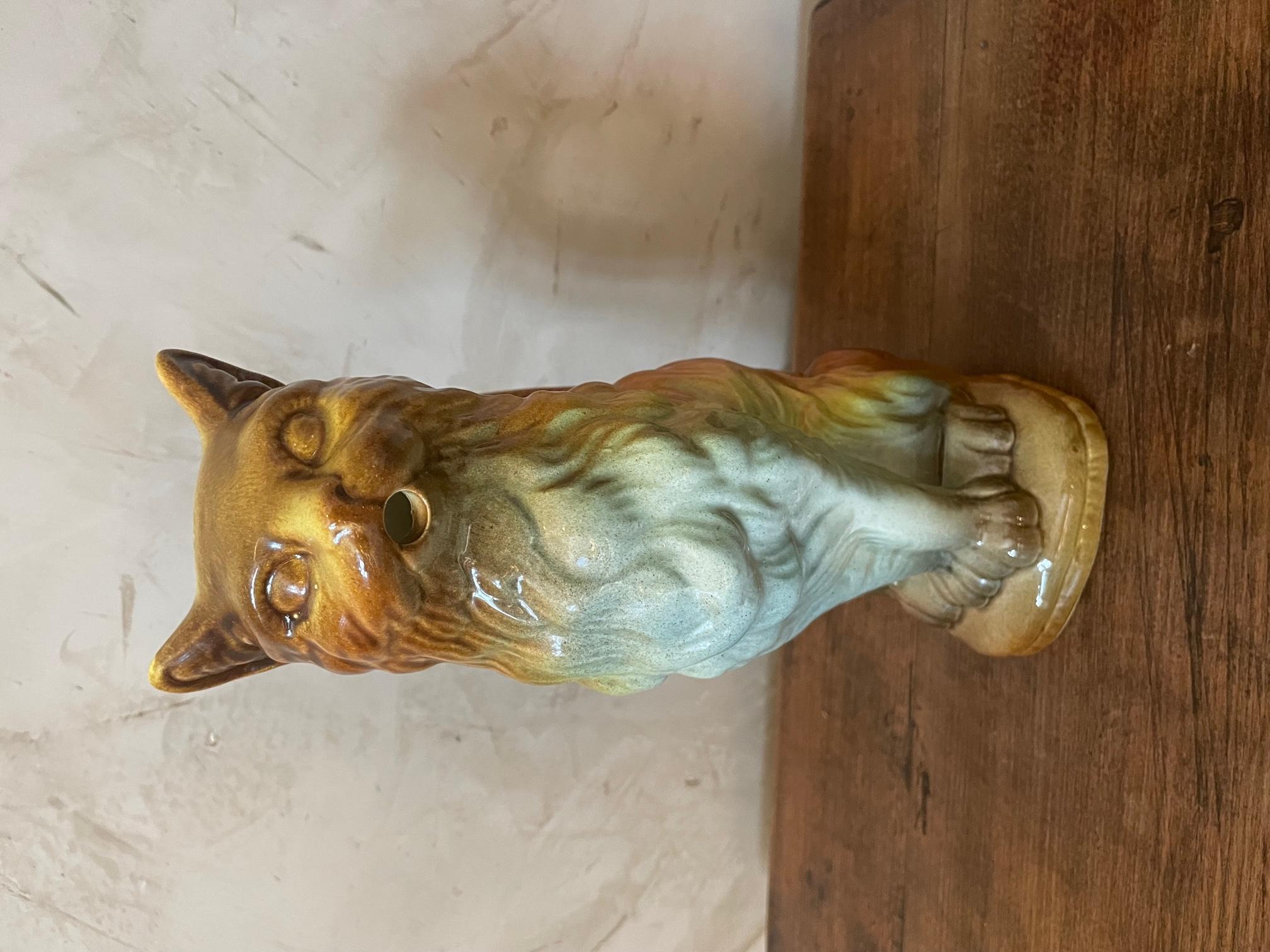 Early 20th Century French Barbotine Cat Pitcher, 1900s In Good Condition For Sale In LEGNY, FR