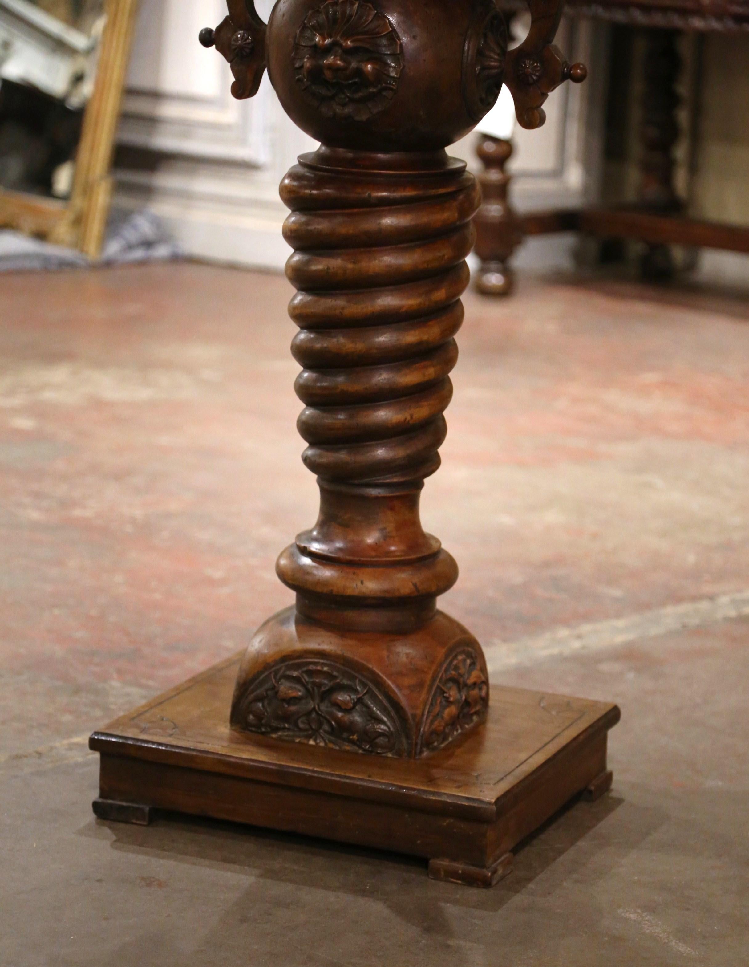 Louis XIII Early 20th Century French Baroque Carved Mahogany Barley Twist Pedestal Table For Sale