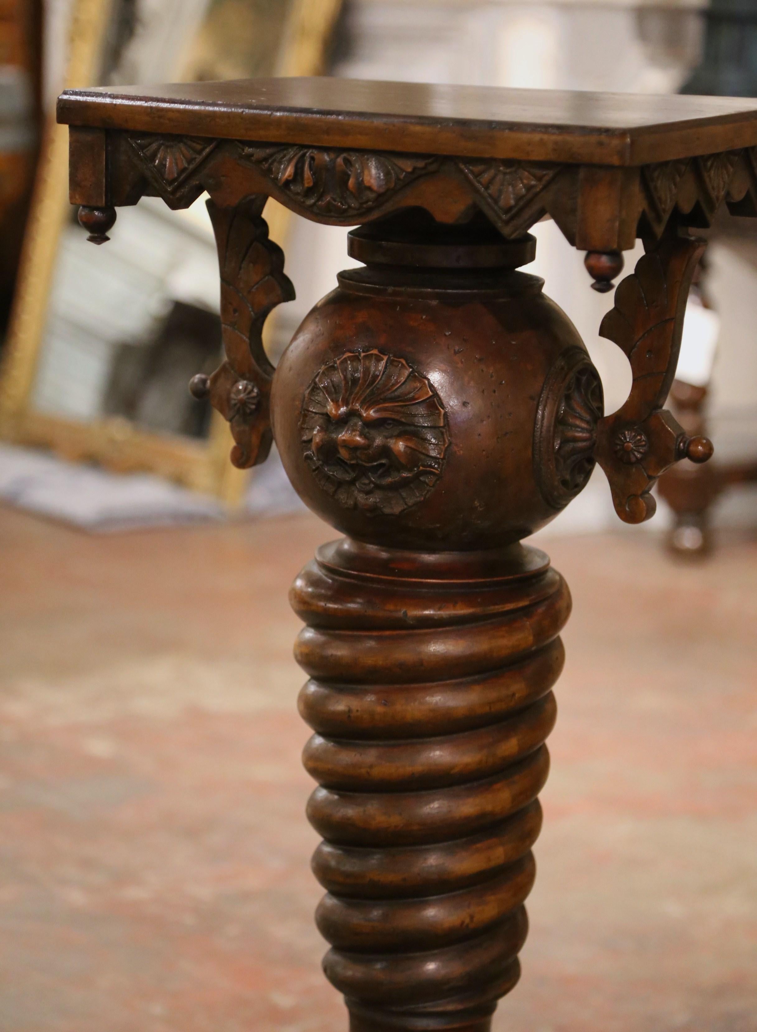 Hand-Carved Early 20th Century French Baroque Carved Mahogany Barley Twist Pedestal Table For Sale