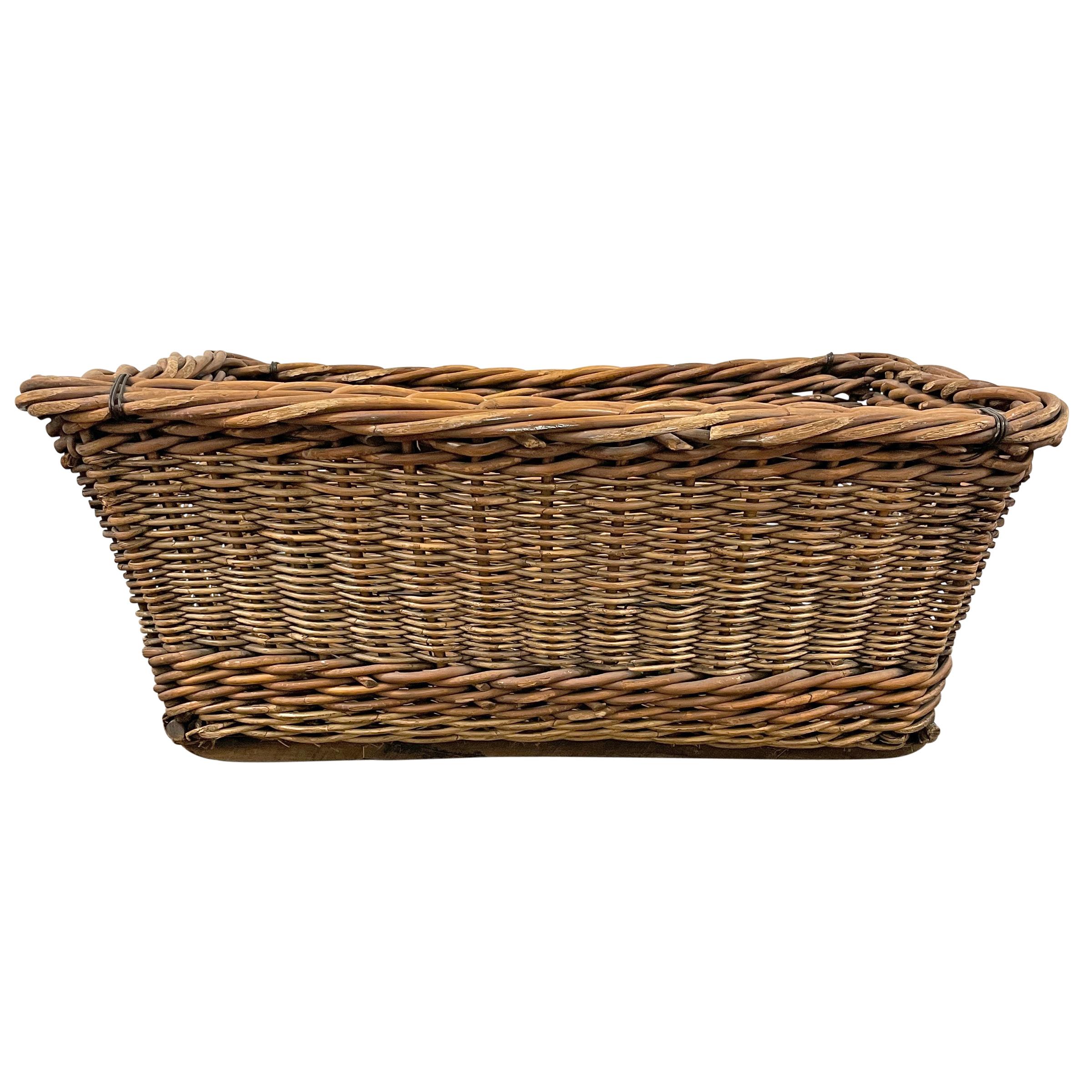 Rustic Early 20th Century French Basket For Sale