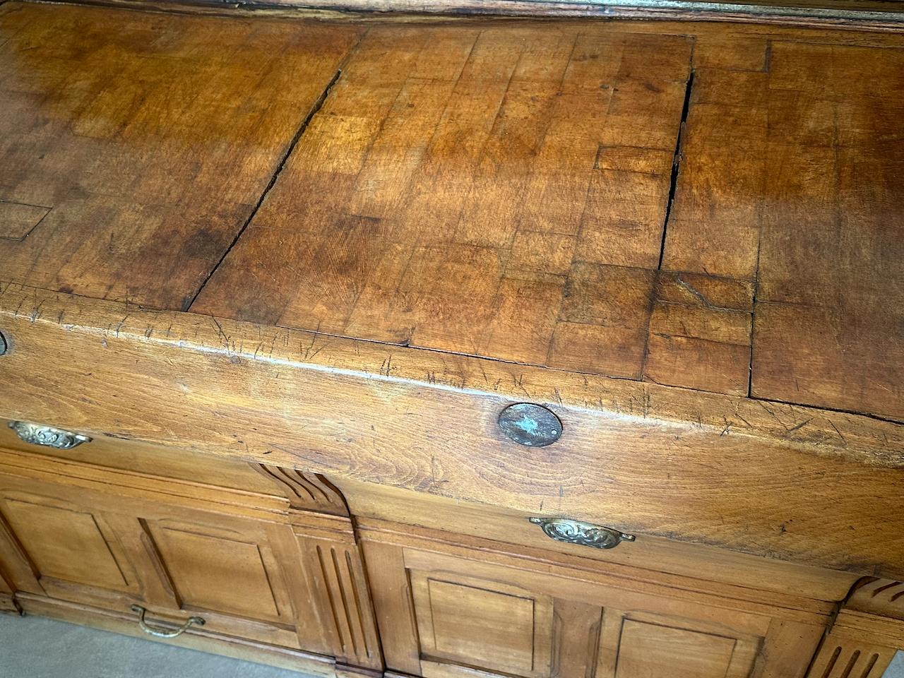 Early 20th century French Beech and Metal Butcher Block, 1900s For Sale 4