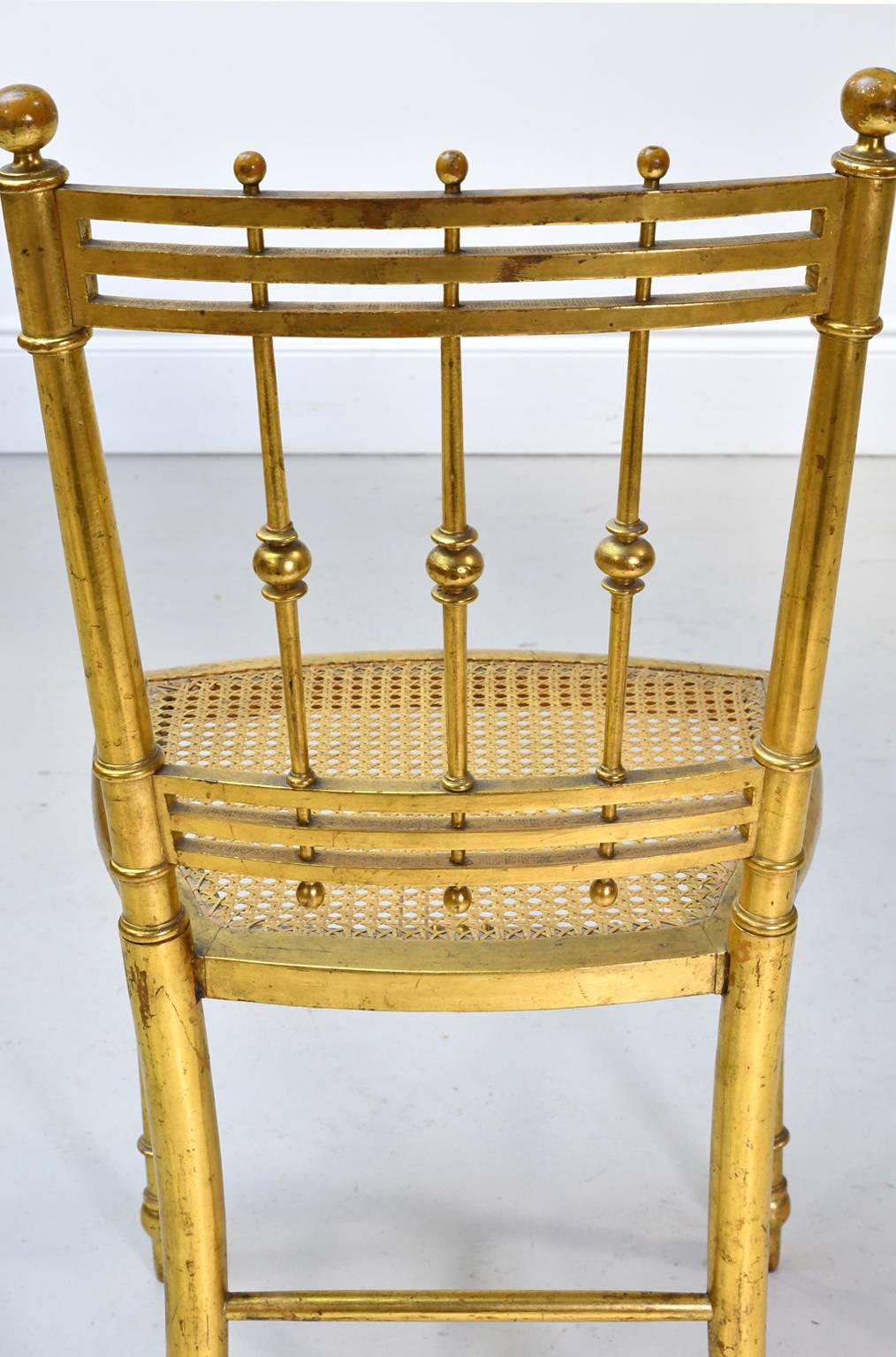 Französischer Belle-Époque-Stuhl aus vergoldetem Holz mit Sitz aus Rohrgeflecht, Anfang des 20. im Angebot 2