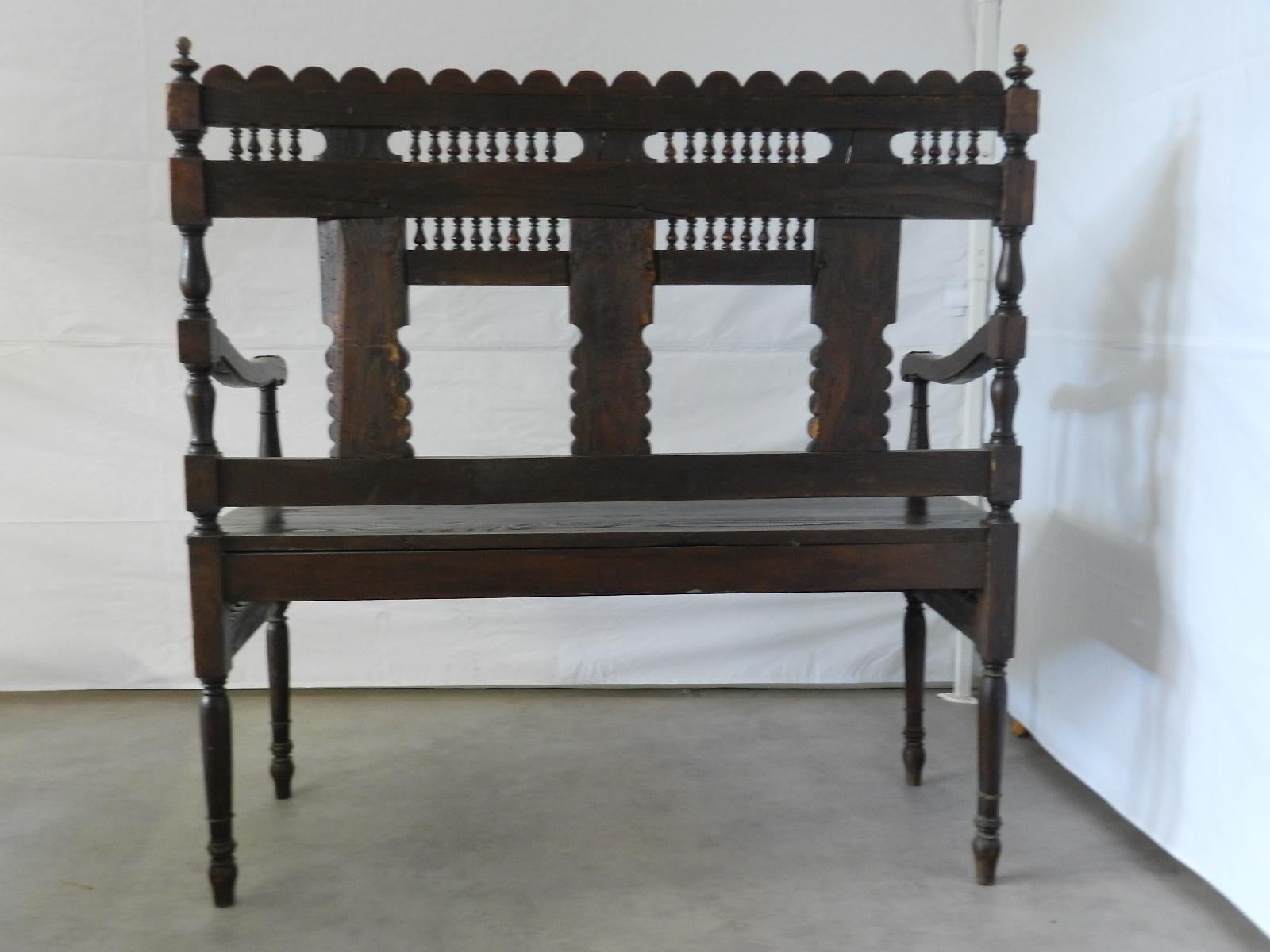 Carved Early 20th Century French Bench Provincial Chestnut Open-Arm Settle, circa 1910