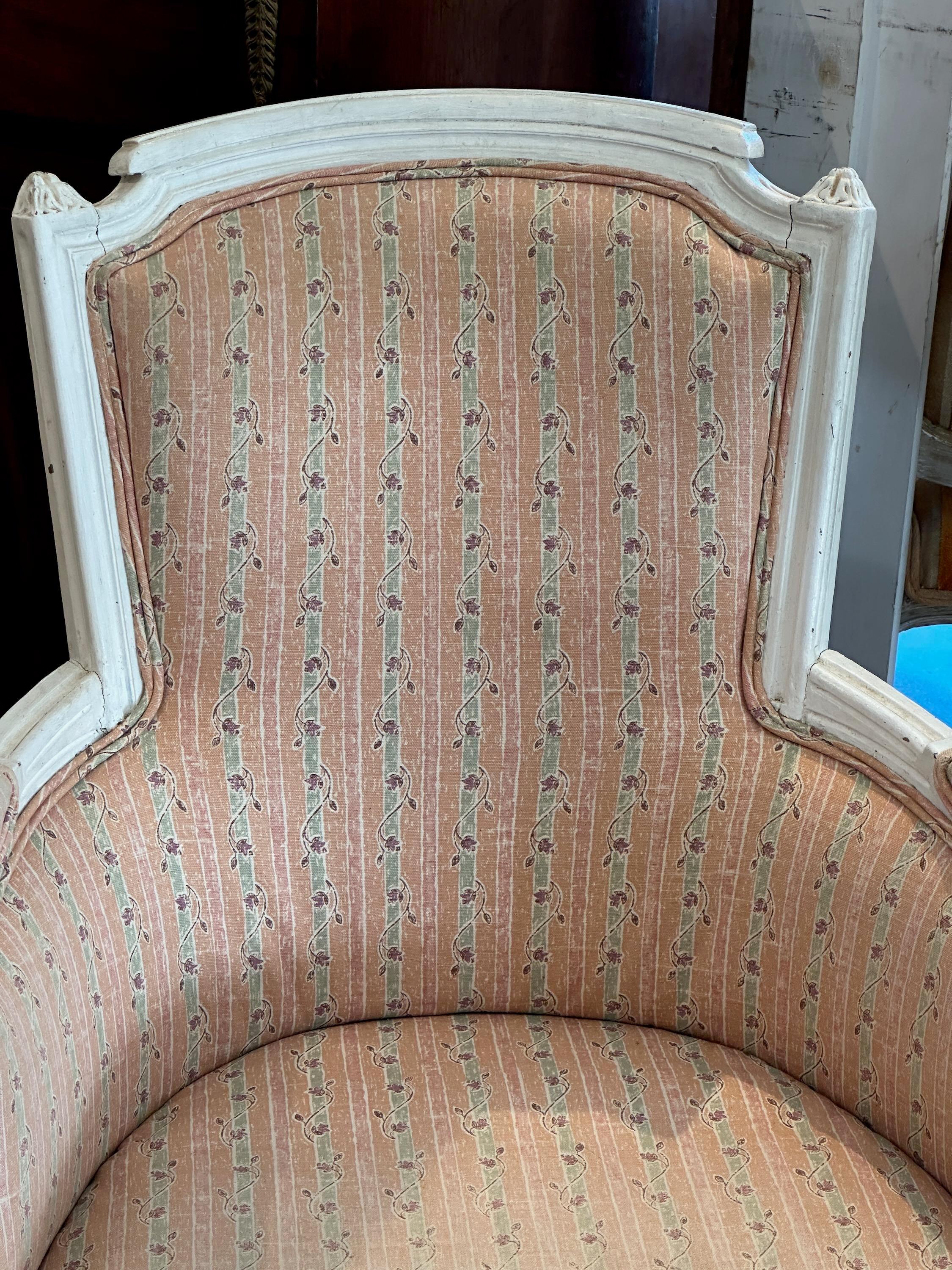 Early 20th Century French Bergere Chair In Good Condition For Sale In Charlottesville, VA