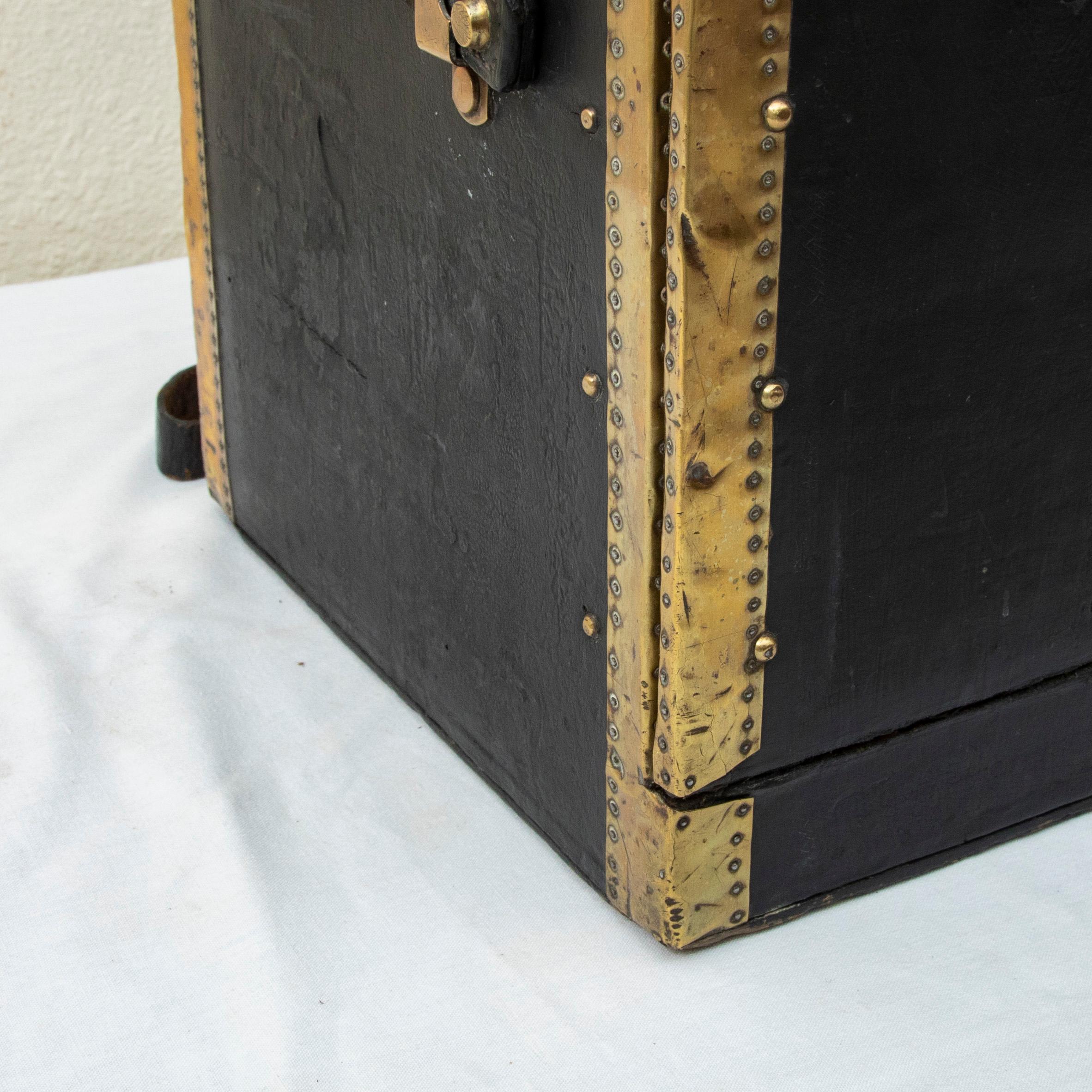 Early 20th Century French Black Leather Traveling Trunk with Brass Detailing For Sale 8